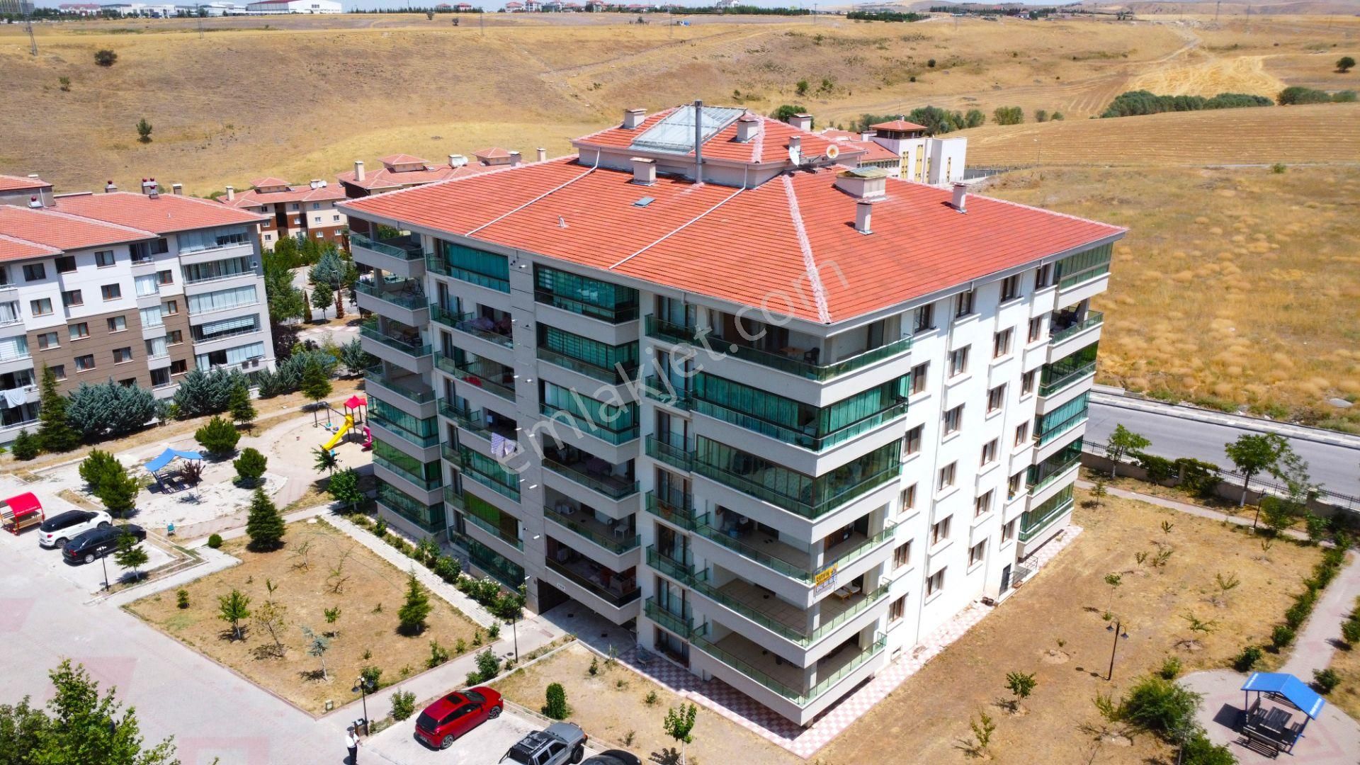 Gölbaşı Eymir Aydınlı Evler Sitesi Geniş 4+1 Satılık Daire - Görsel 31