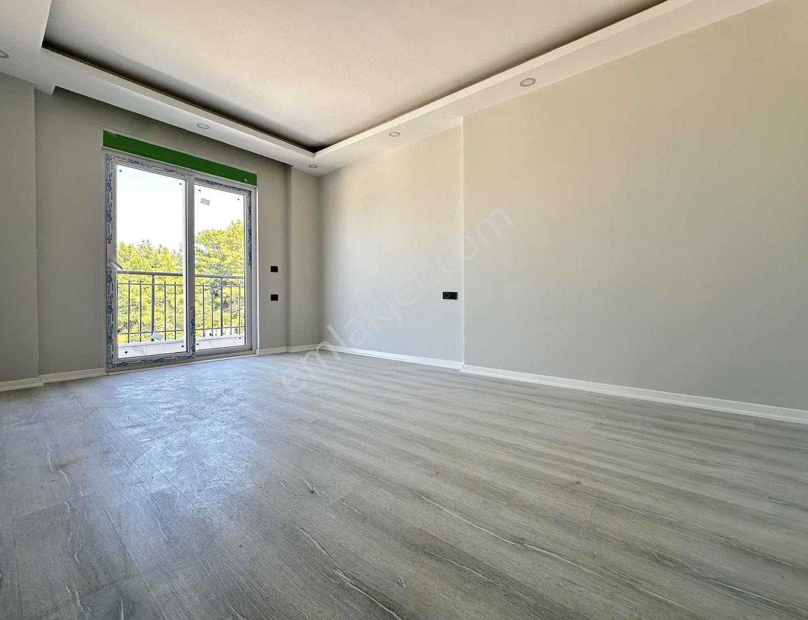 Sarılarda 4+1 Sıfır Dubleks Daire Geniş Teraslı Manzaralı - Görsel 11