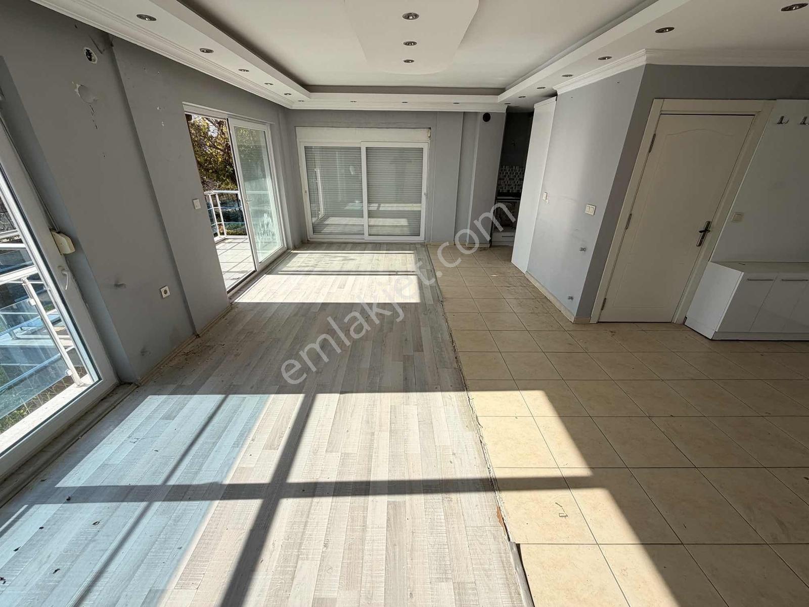 Manavgat Ilıcada Satılık 4+1 Tripleks Villa - Görsel 4