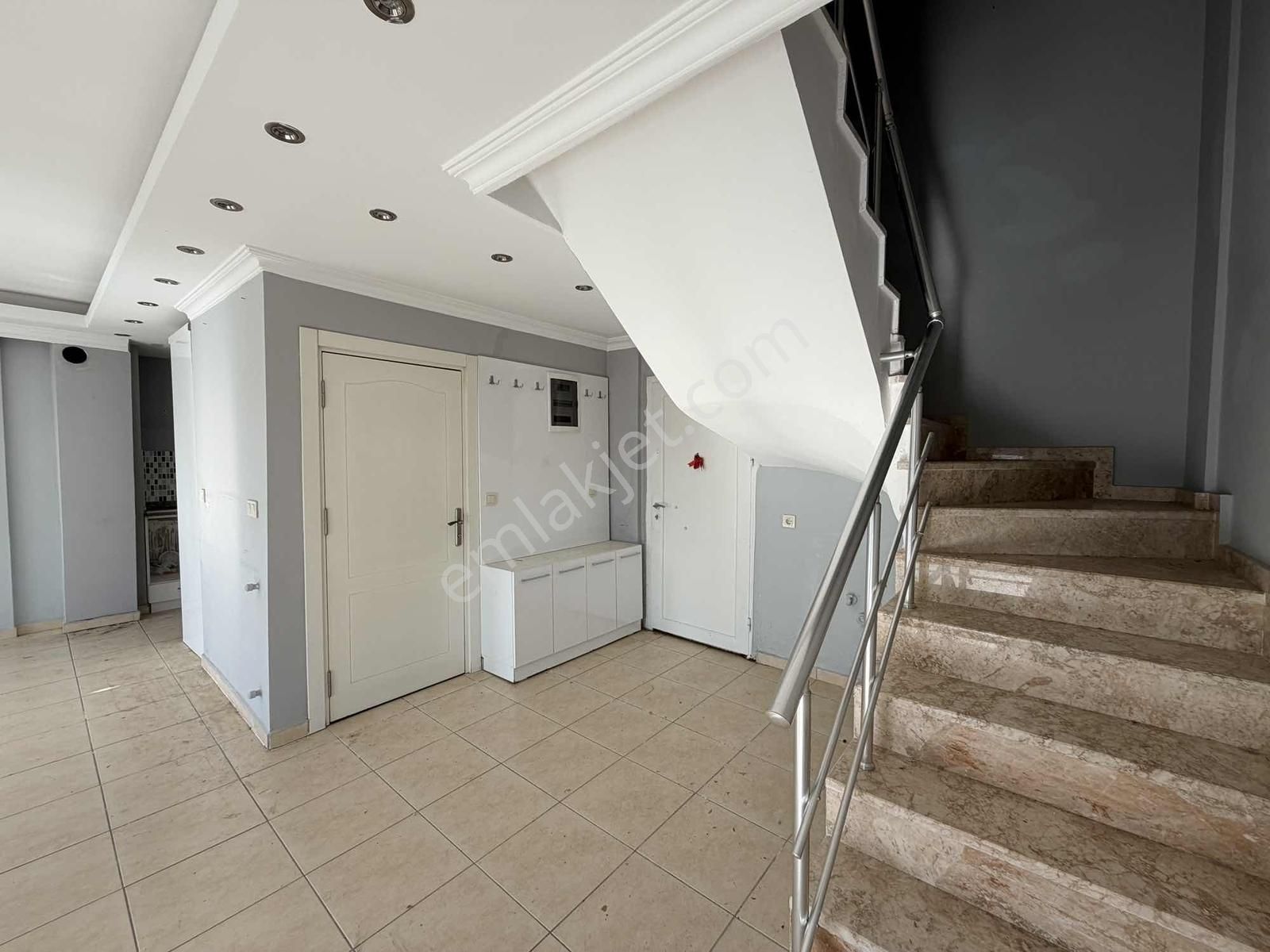 Manavgat Ilıcada Satılık 4+1 Tripleks Villa - Görsel 14