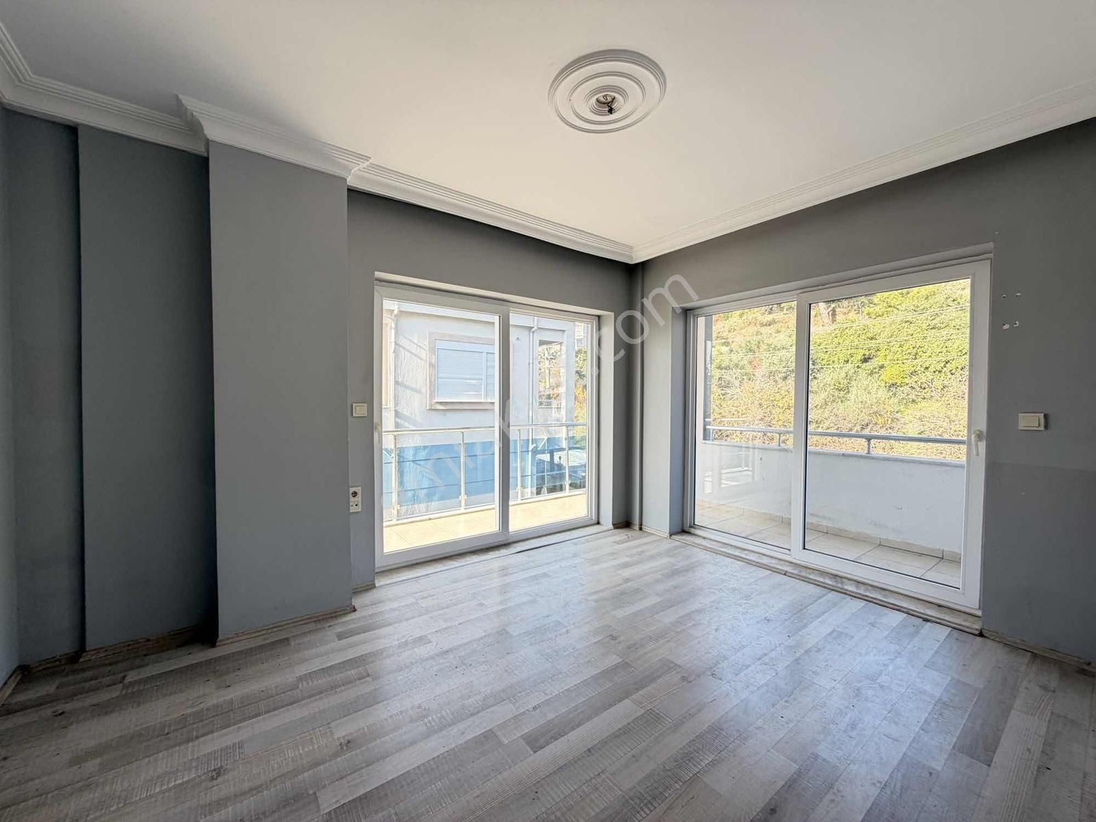 Manavgat Ilıcada Satılık 4+1 Tripleks Villa - Görsel 11