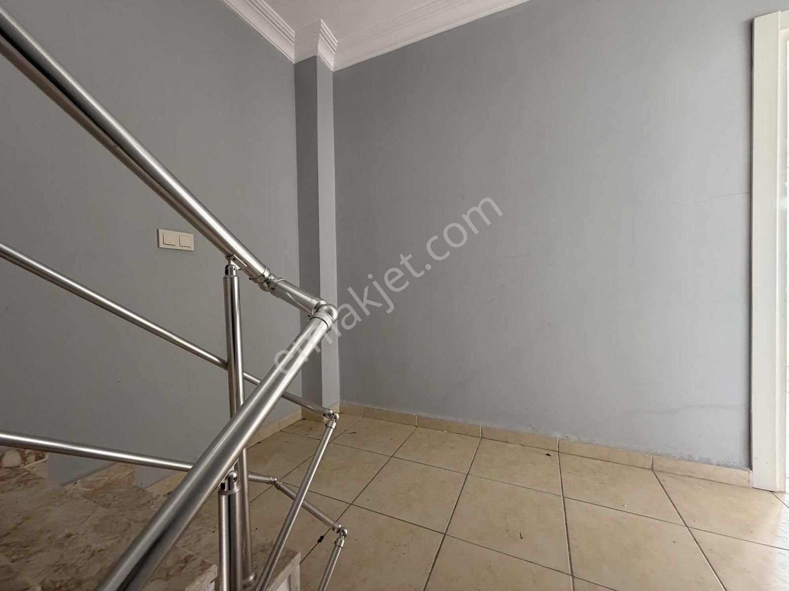 Manavgat Ilıcada Satılık 4+1 Tripleks Villa - Görsel 22