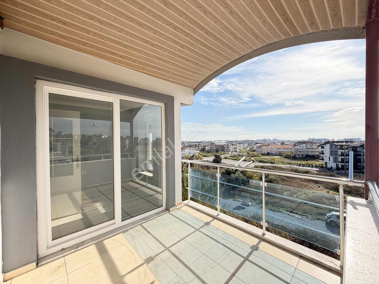 Manavgat Ilıcada Satılık 4+1 Tripleks Villa - Görsel 16