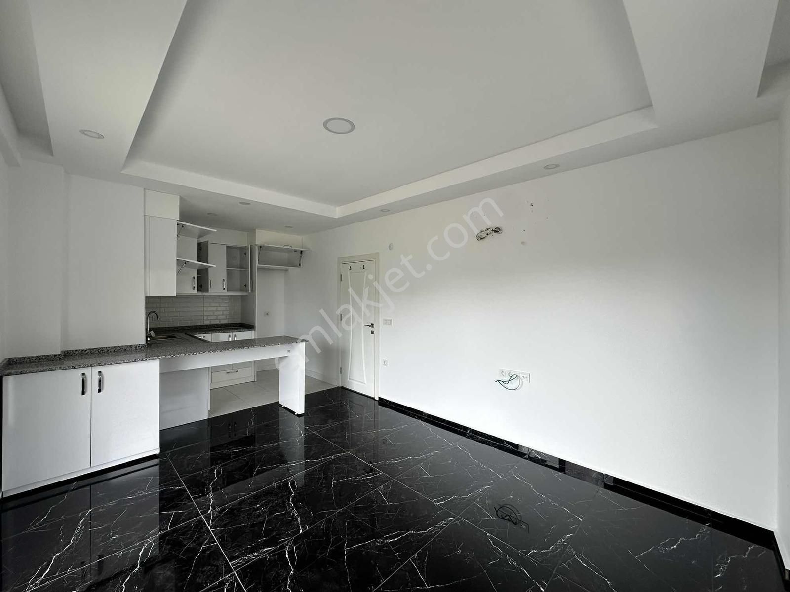 Manavgat Ilıca'da 1+1 Havuzlu Kiralık Daire - Görsel 17