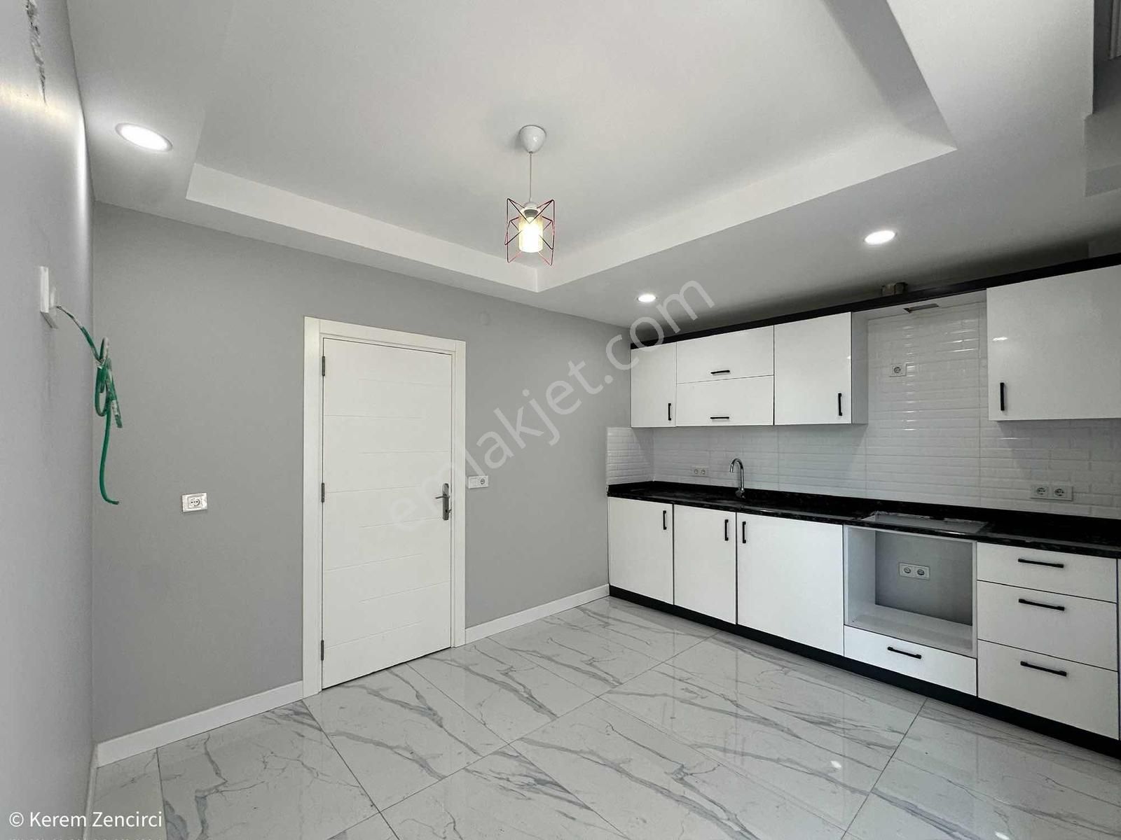 Ilıcada Satılık Geniş 3+1 Dubleks Daire Teraslı Kapalı Mutfaklı - Görsel 20