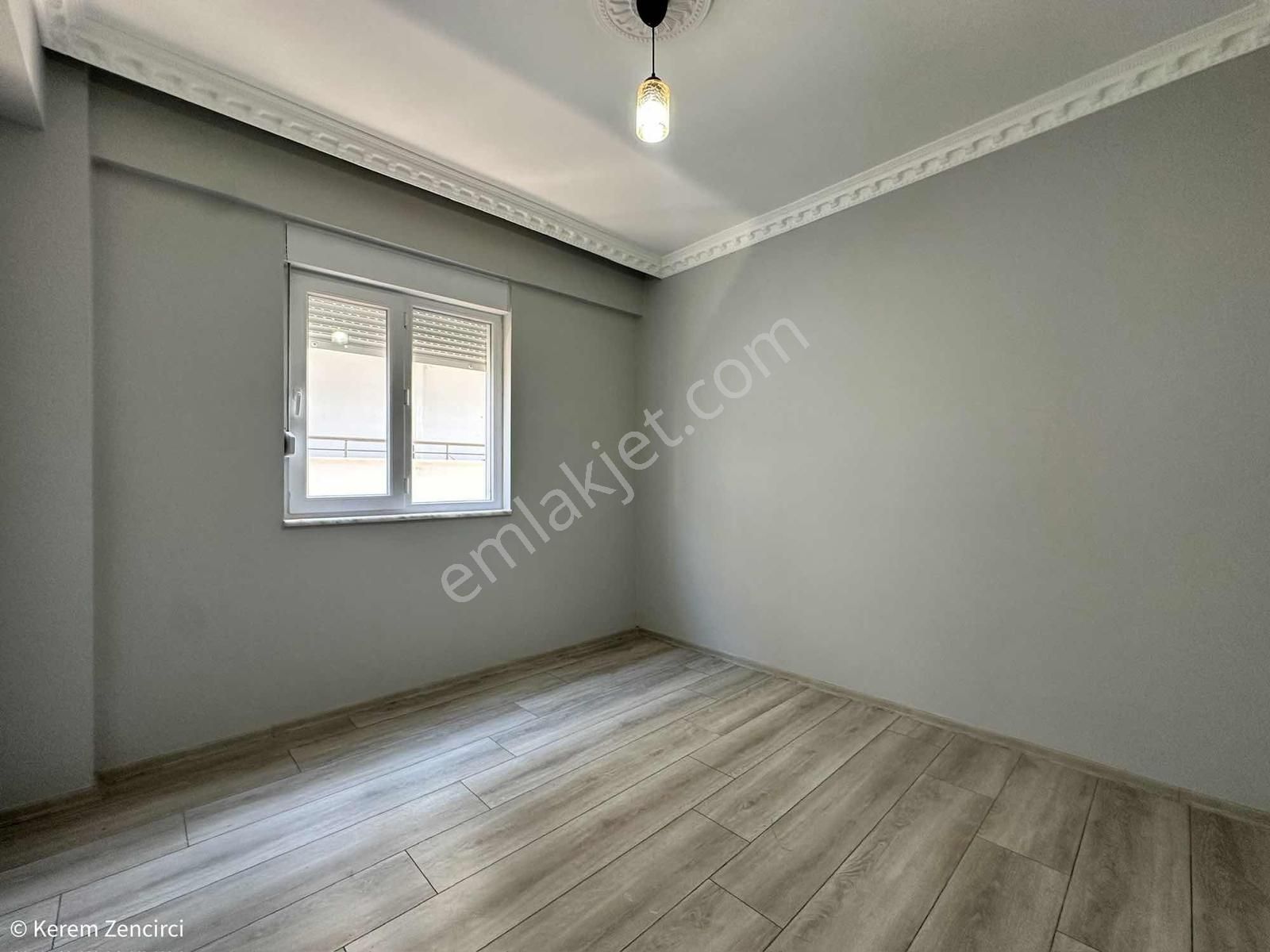 Ilıcada Satılık Geniş 3+1 Dubleks Daire Teraslı Kapalı Mutfaklı - Görsel 23