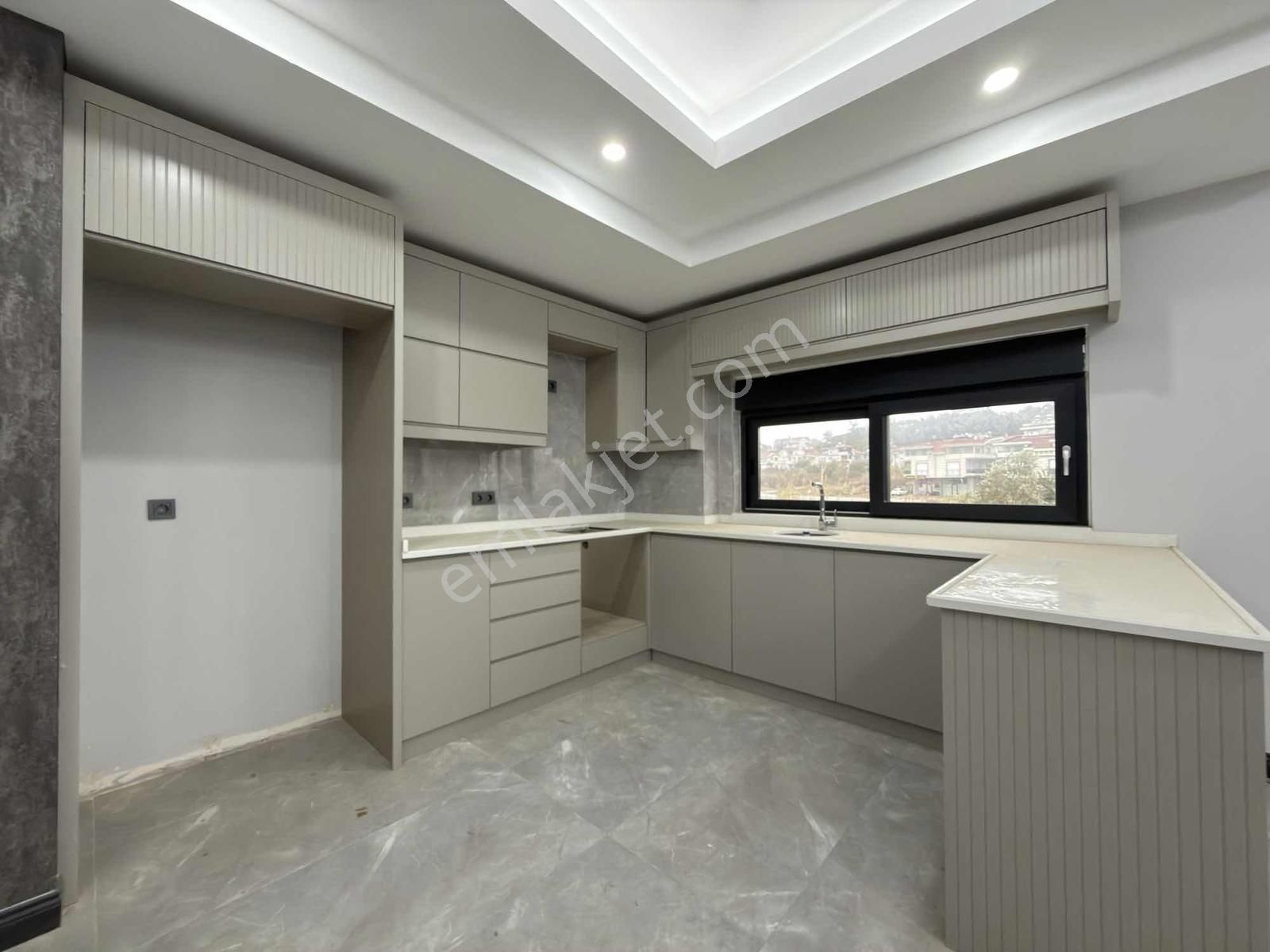 Ilıcada Sıfır Lüks 2+1 Arakat Havuzlu Asansörlü Site İçi Daire - Görsel 19