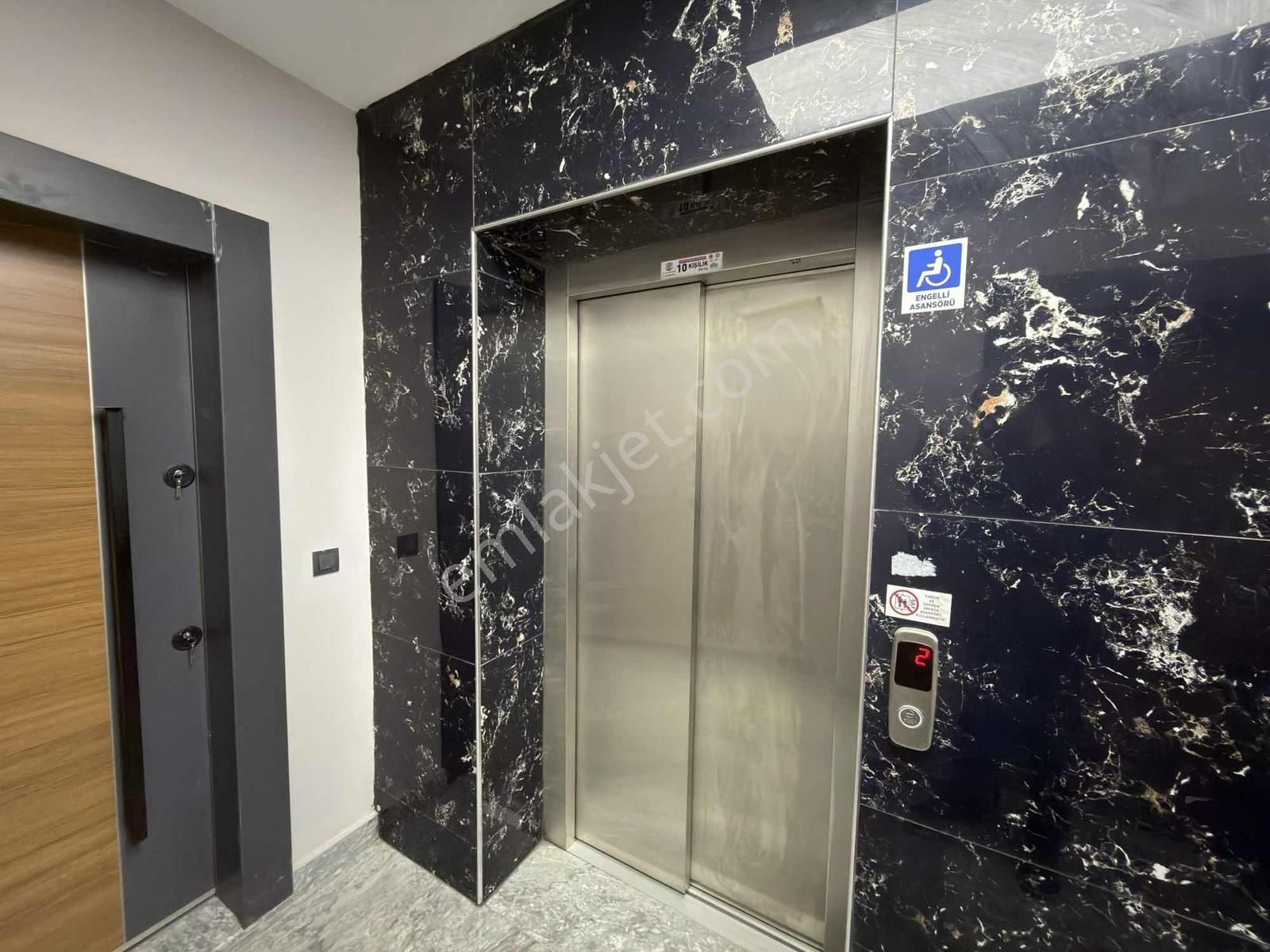 Ilıcada Sıfır Lüks 2+1 Arakat Havuzlu Asansörlü Site İçi Daire - Görsel 18