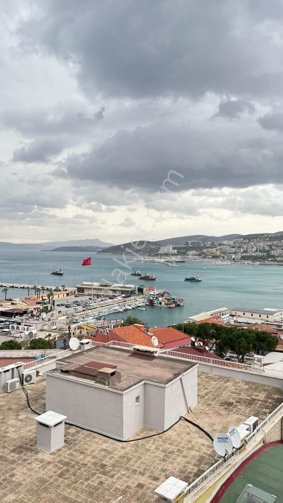 Kuşadası Merkez Hacıfeyzullah Mahallesinde 3+1 Ful Deniz Manzaralı Arakat Daire - Görsel 11