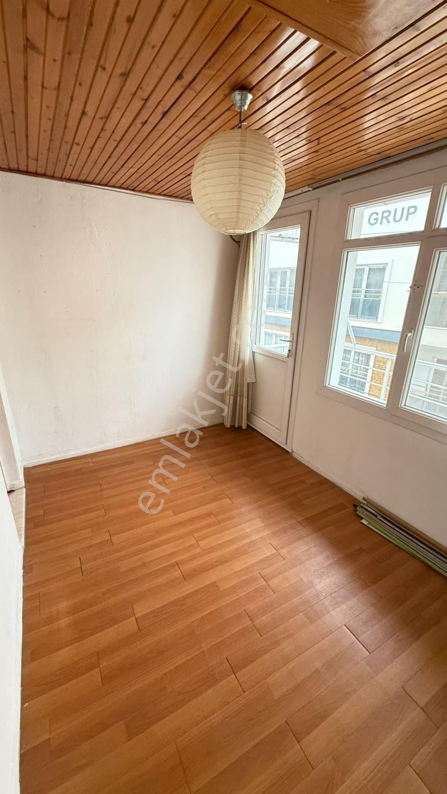 Kuşadası Merkez Hacıfeyzullah Mahallesinde 3+1 Ful Deniz Manzaralı Arakat Daire - Görsel 6