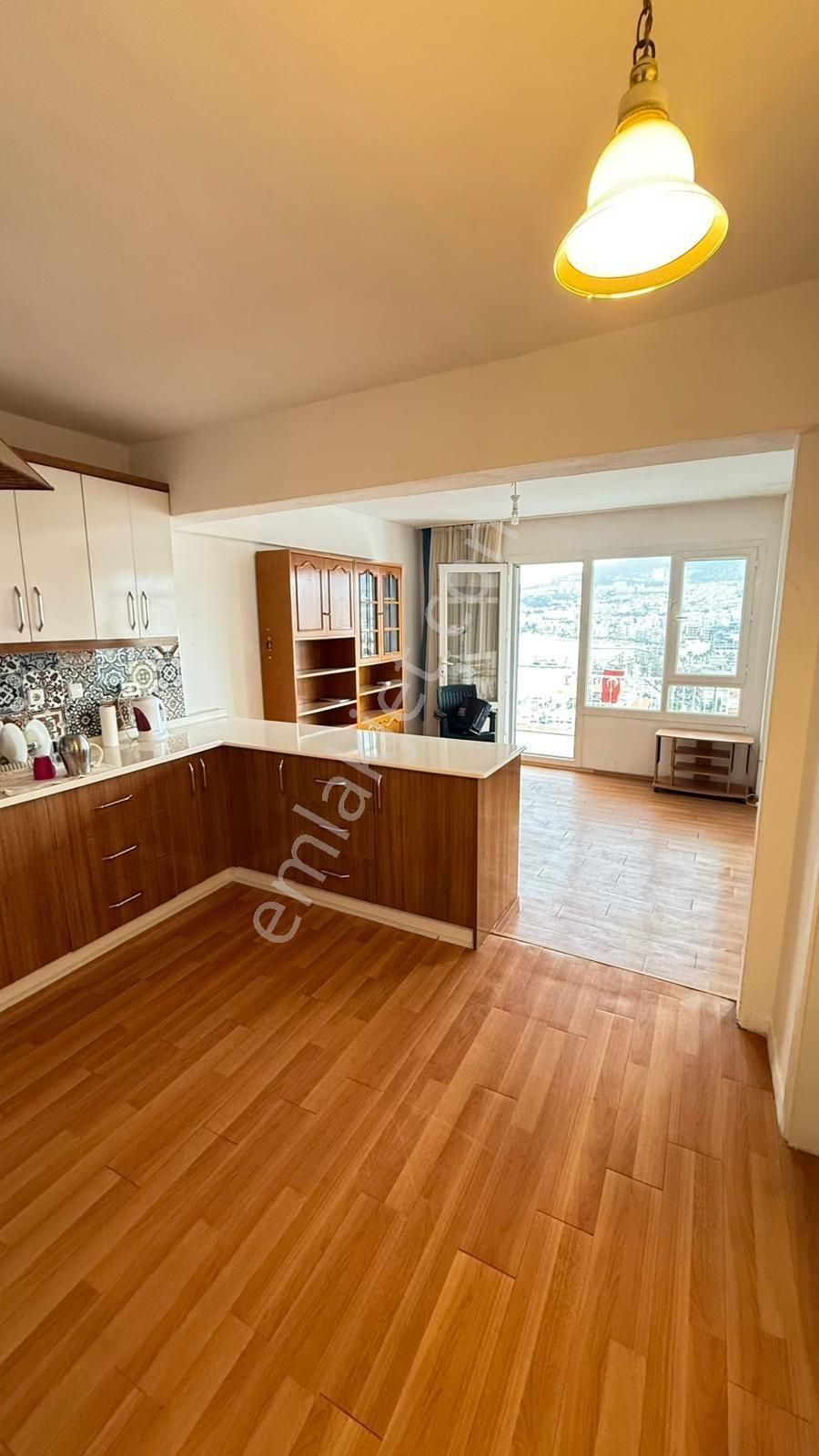 Kuşadası Merkez Hacıfeyzullah Mahallesinde 3+1 Ful Deniz Manzaralı Arakat Daire - Görsel 17