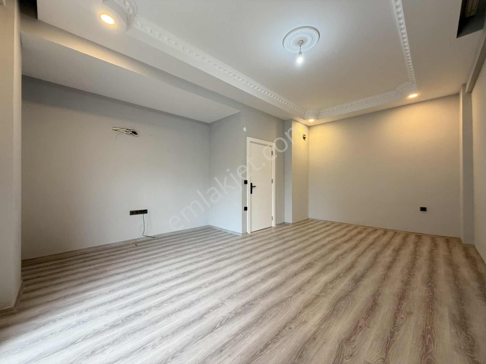 Ilıcada 4+1 Teraslı Ayrı Mutfaklı Satılık Sıfır Dubleks Daire