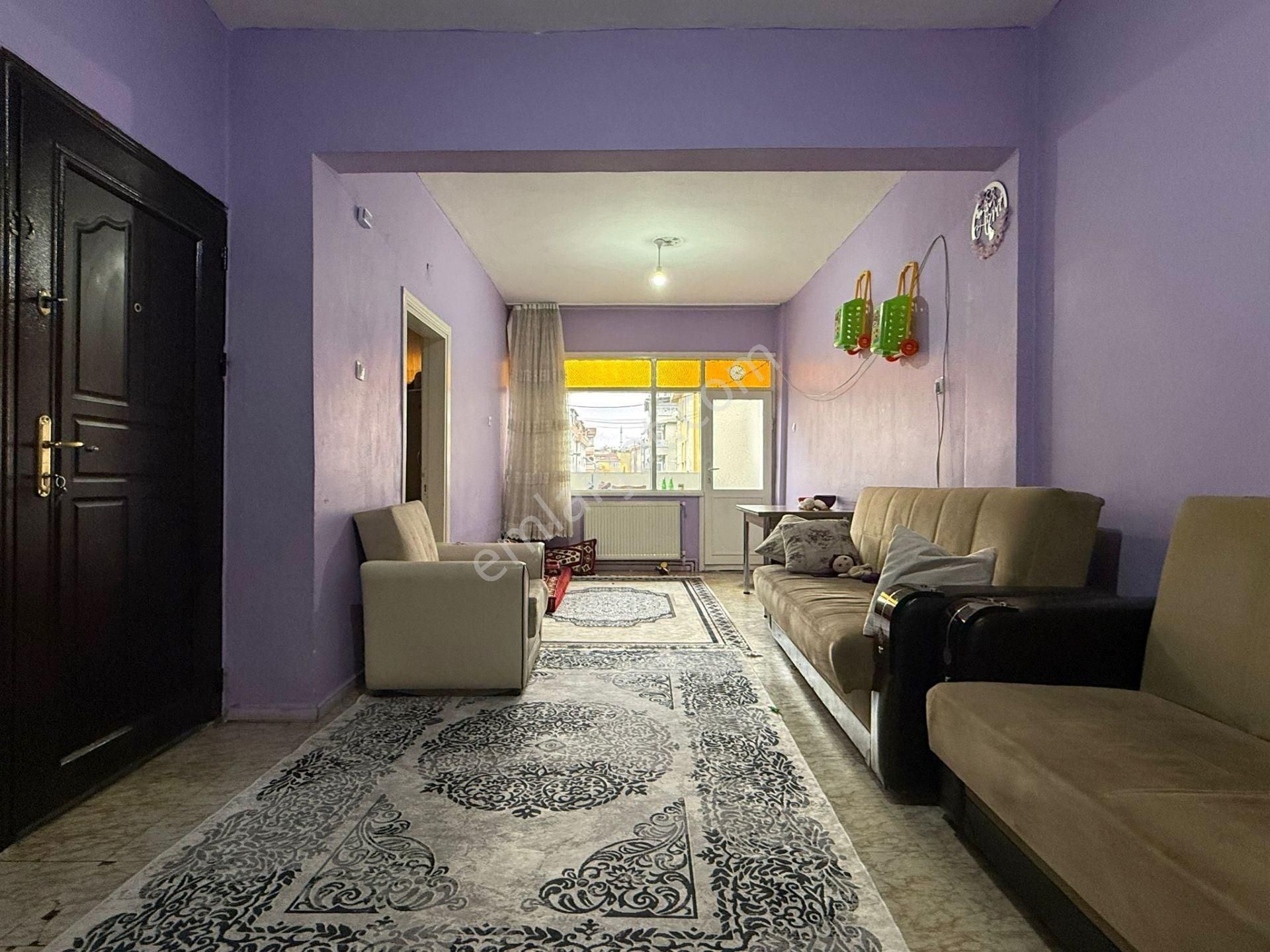 Güneşli Bağlar Mahallesi Satılık 2+1 Daire Yatırıma Uygun