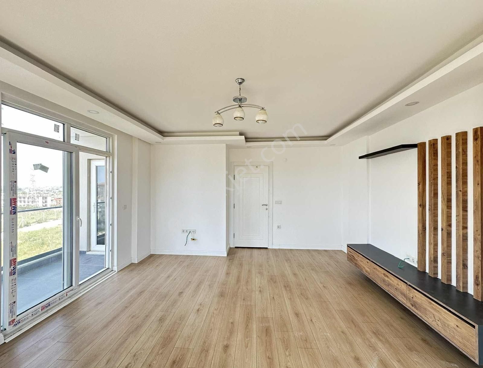 Migros Kavşağı Eslem Hastanesi Civarı 3+1 Havuzlu Arakat Daire - Görsel 2