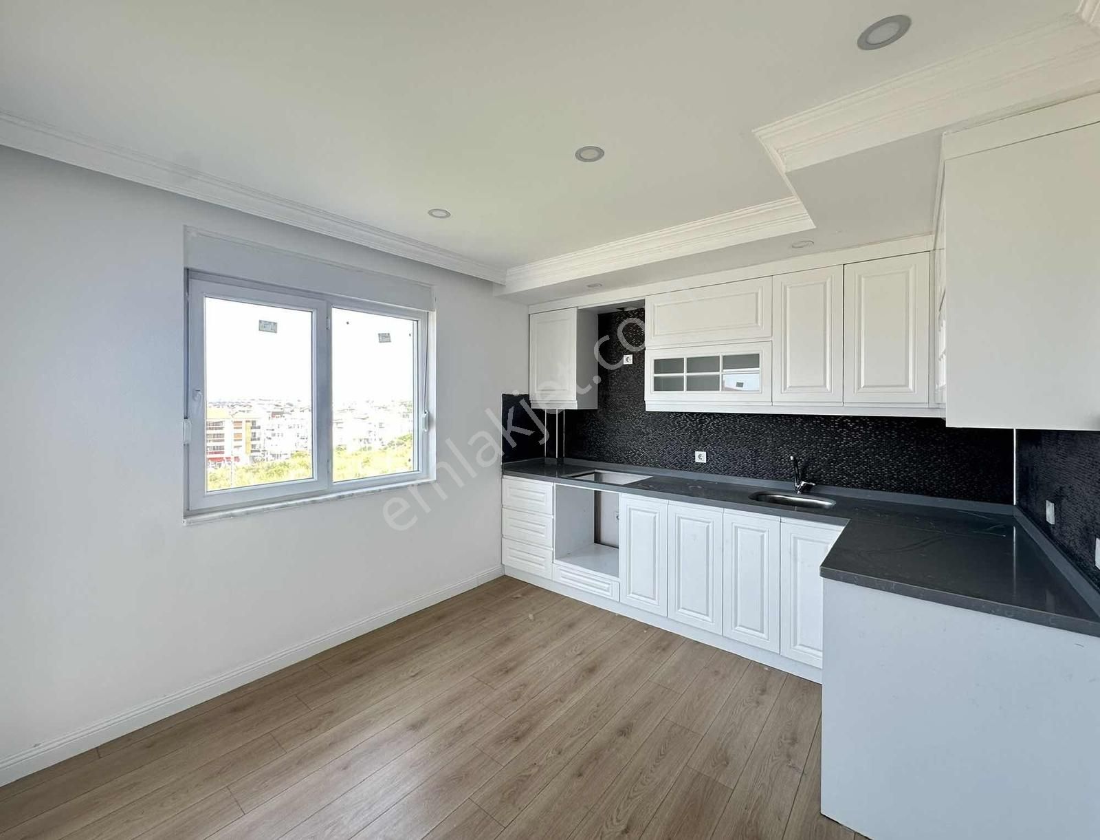 Migros Kavşağı Eslem Hastanesi Civarı 3+1 Havuzlu Arakat Daire - Görsel 7