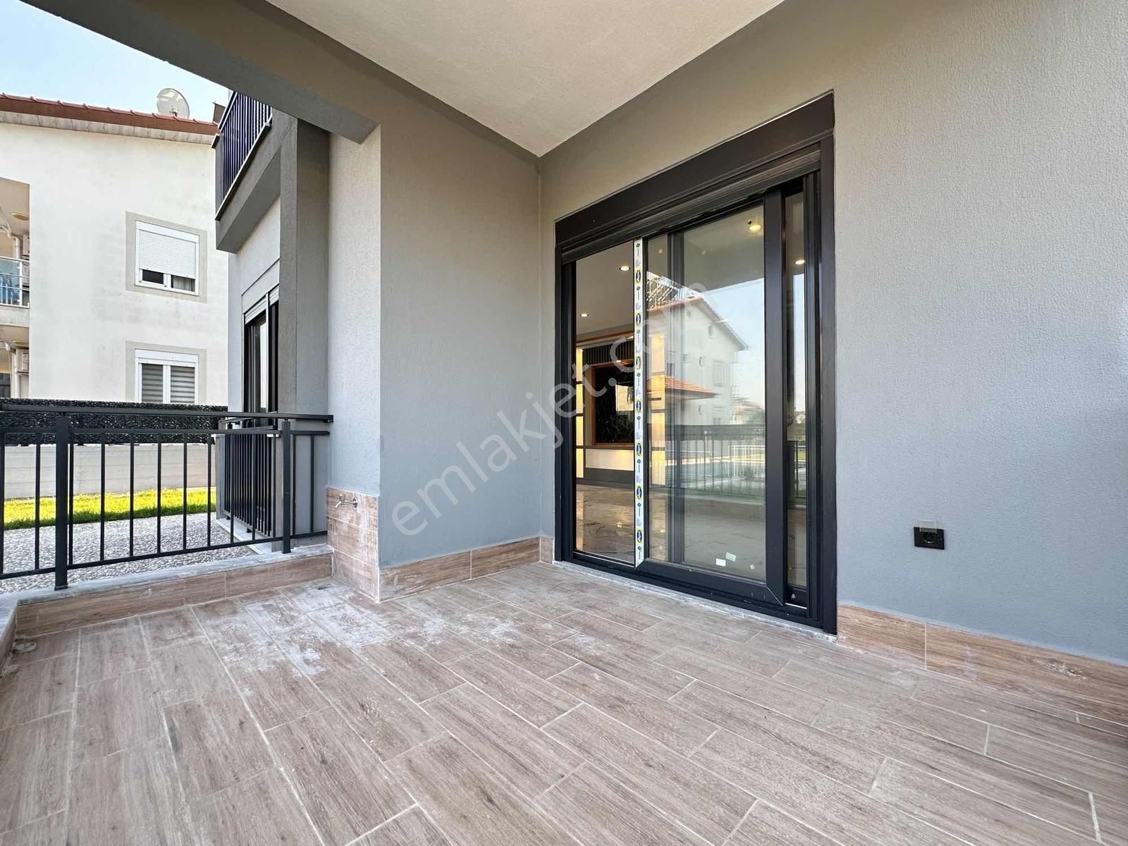 Sorgunda Ultralüx 3+1 Villa Dairesi Havuzlu Yerden Isıtmalı - Görsel 7