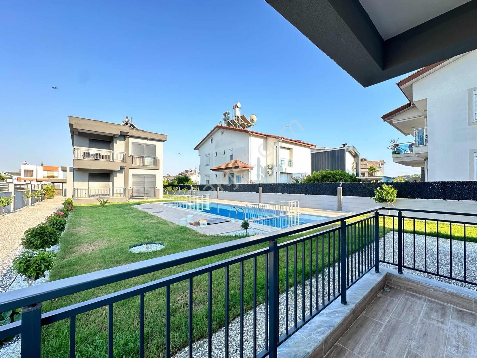 Sorgunda Ultralüx 3+1 Villa Dairesi Havuzlu Yerden Isıtmalı - Görsel 11