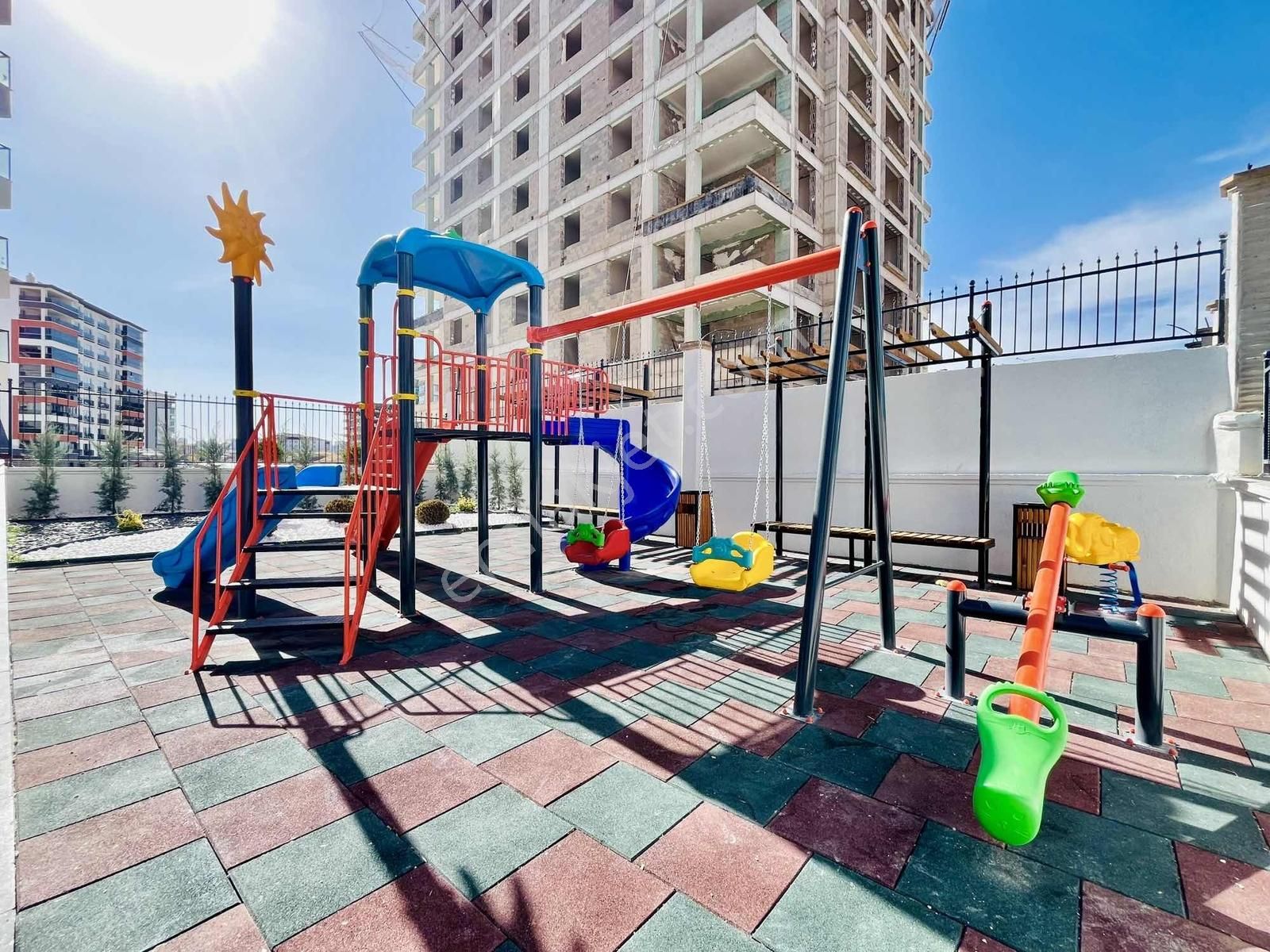 Yüce'den▓ Site İçerisin'de 1+1 Lüx Yapılı Alttan Isıtma Fırsat.. - Görsel 35