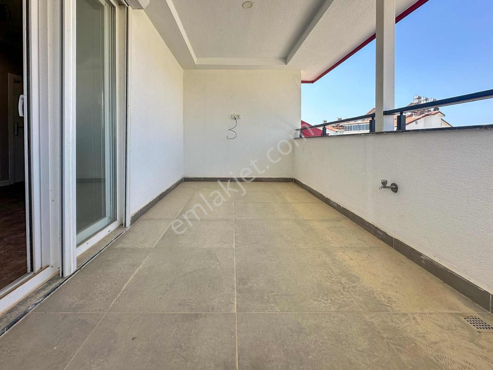 Ilıcada Merkezi Konumda 4+1 Sıfır Satılık Dubleks Daire - Görsel 18