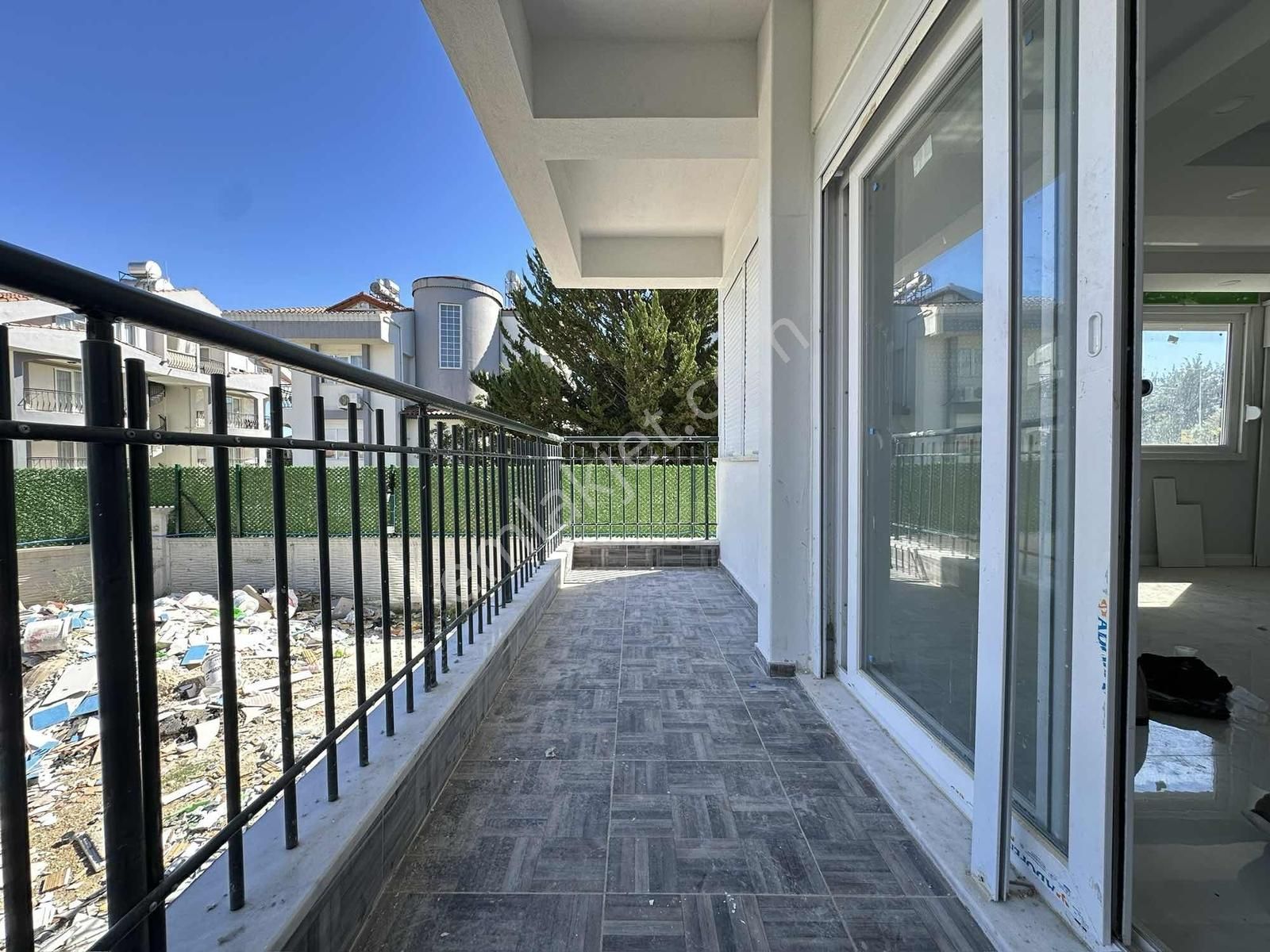 Side'de Geniş 1+1 İskanı Alınmış Havuzlu Satılık Lüks Daire - Görsel 13