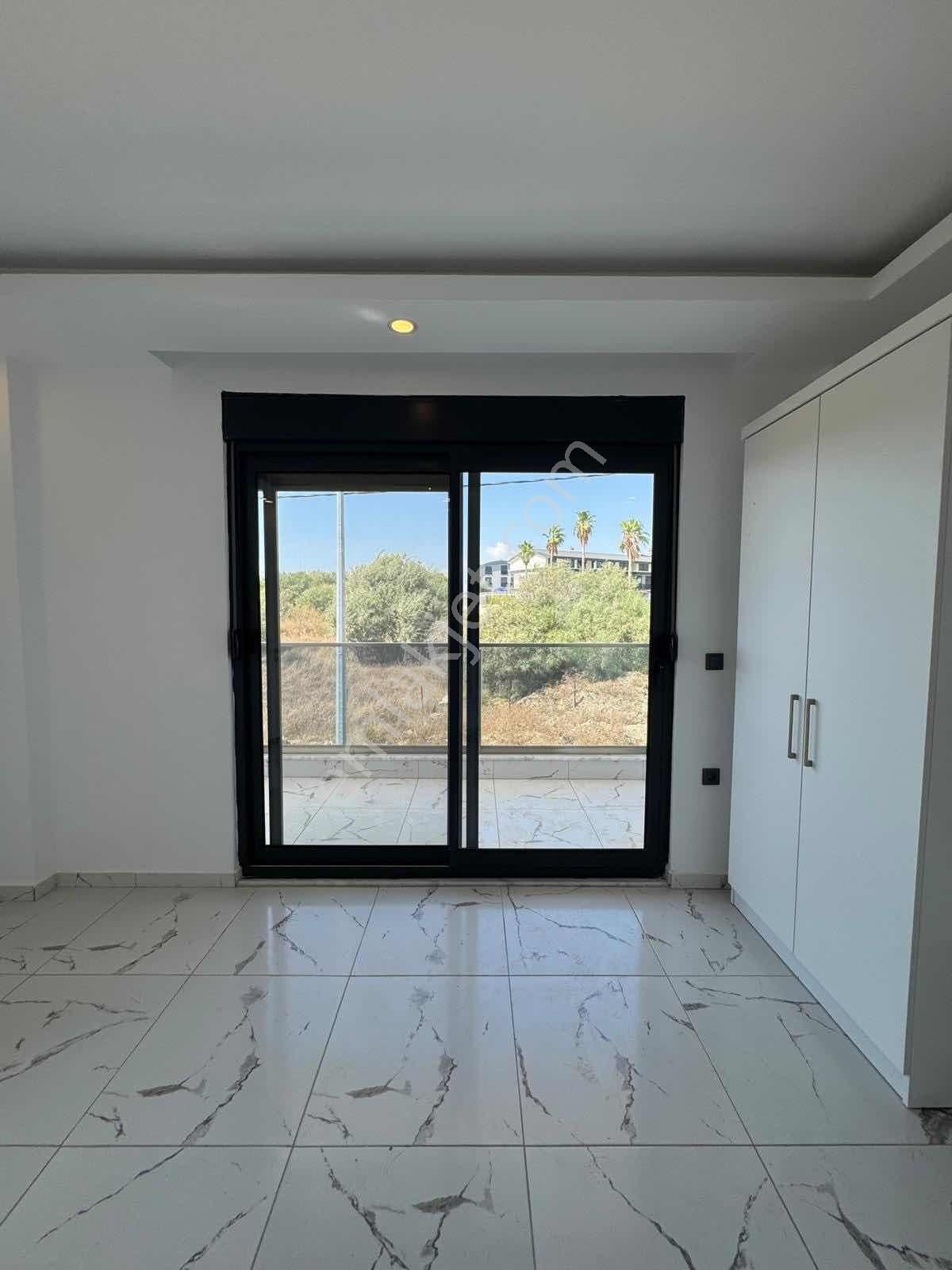 Kumköyde Satılık Müstakil Tripleks Köşe Villa - Görsel 17