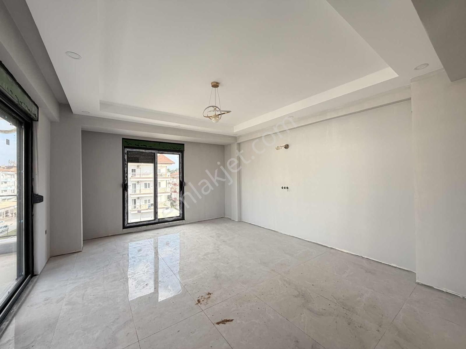 Manavgat Çolaklıda 2+1 Dubleks Asansörlü Sıfır Daire