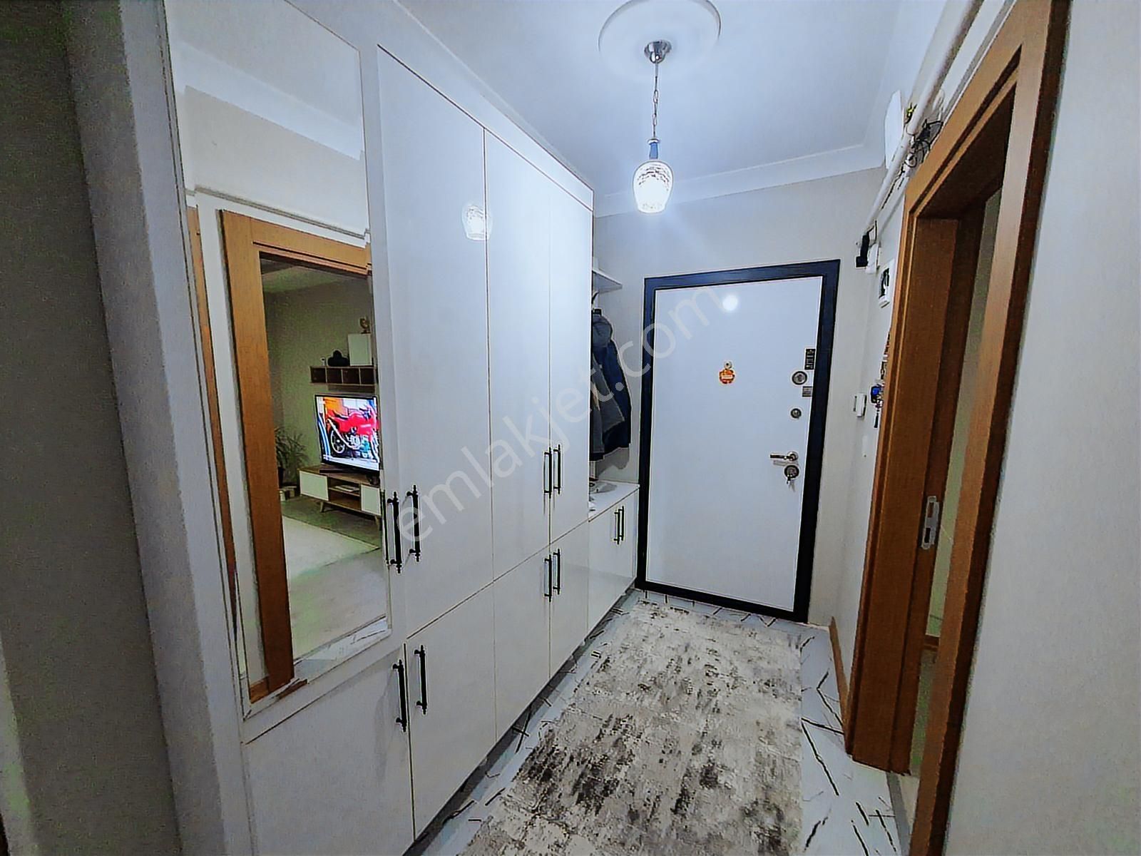 Kapaklı Yuvam Merkezde İçi Özel Tasarım, Teraslı Ve Geniş 2+1 - Görsel 27