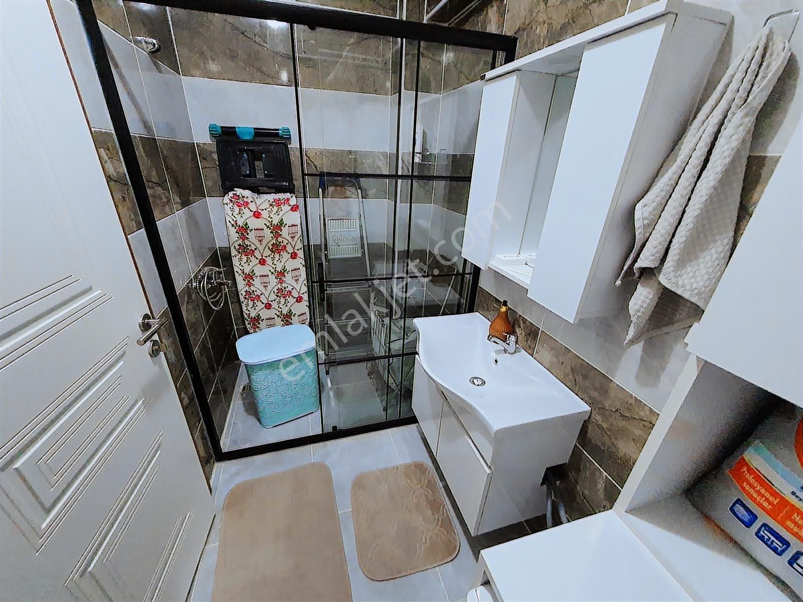 Kapaklı Yuvam Merkezde İçi Özel Tasarım, Teraslı Ve Geniş 2+1 - Görsel 14