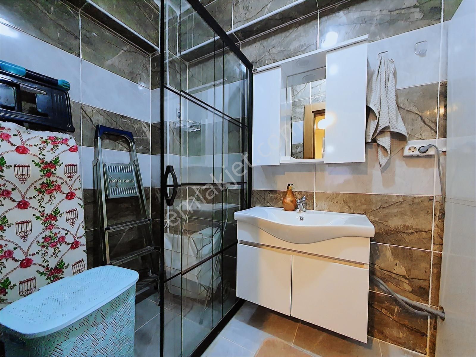 Kapaklı Yuvam Merkezde İçi Özel Tasarım, Teraslı Ve Geniş 2+1 - Görsel 7