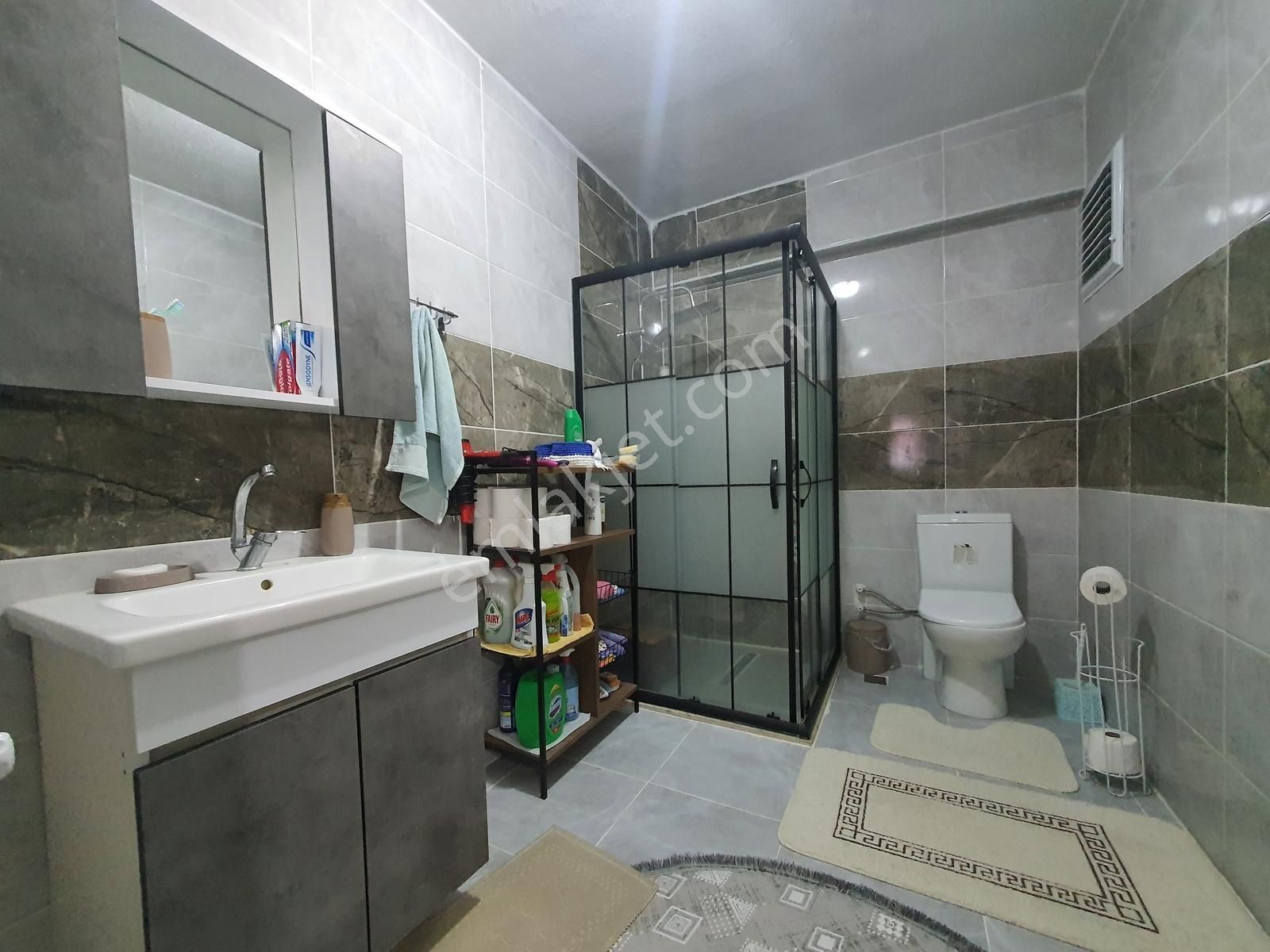 Kapaklı Yuvam Merkezde İçi Özel Tasarım, Teraslı Ve Geniş 2+1 - Görsel 22