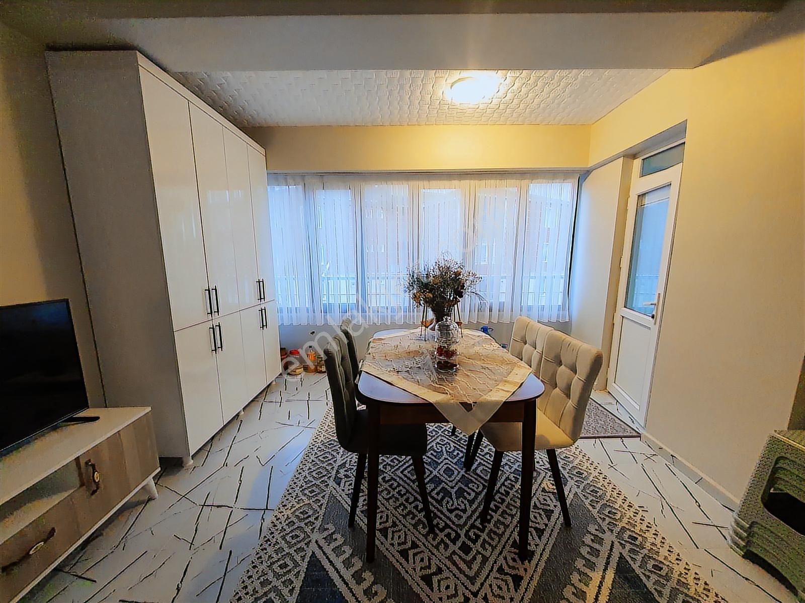 Kapaklı Yuvam Merkezde İçi Özel Tasarım, Teraslı Ve Geniş 2+1 - Görsel 2