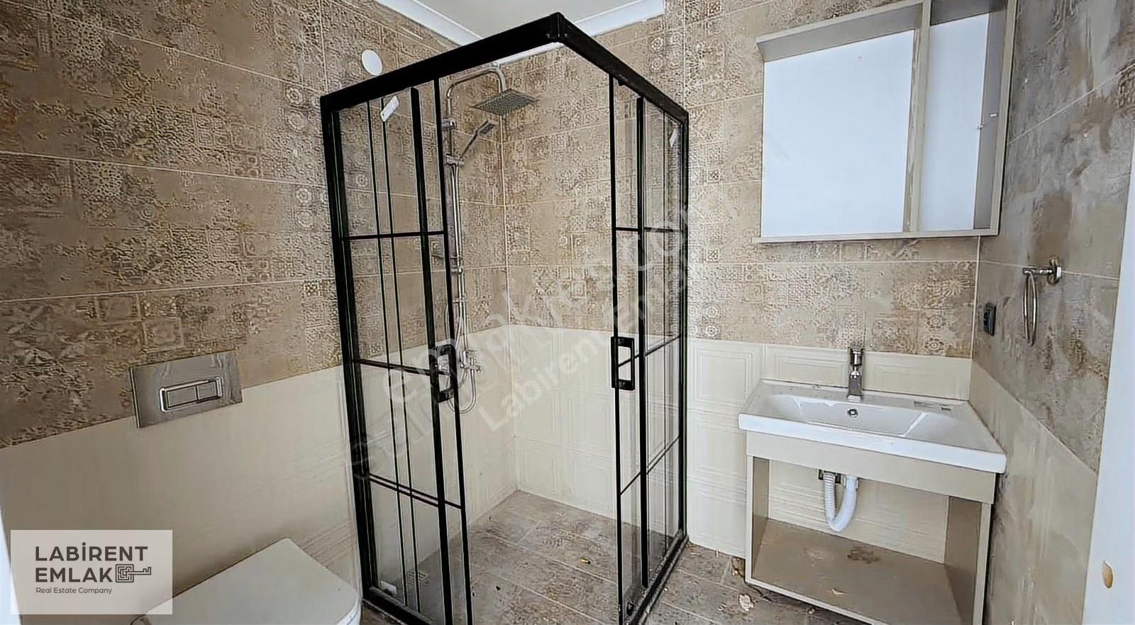 Cadde Üzerinde Asansörlü 2+1 Satılık Daire - Görsel 6