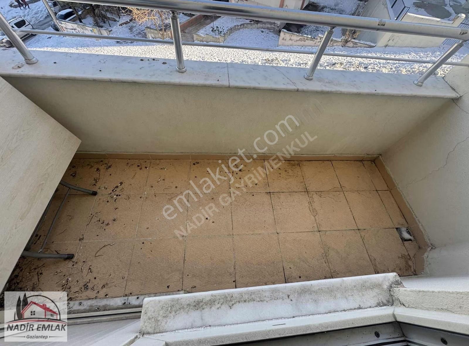 Kiralık Üniversite Civarı 1+1 Full Eşyalı Balkonlu Nezih Binada - Görsel 4