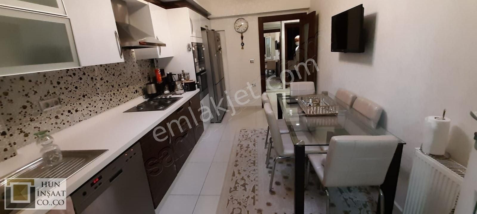 Satılık İç Mimari Özel Tasarım 3+1 160 M2 Lüks Daire!! - Görsel 9