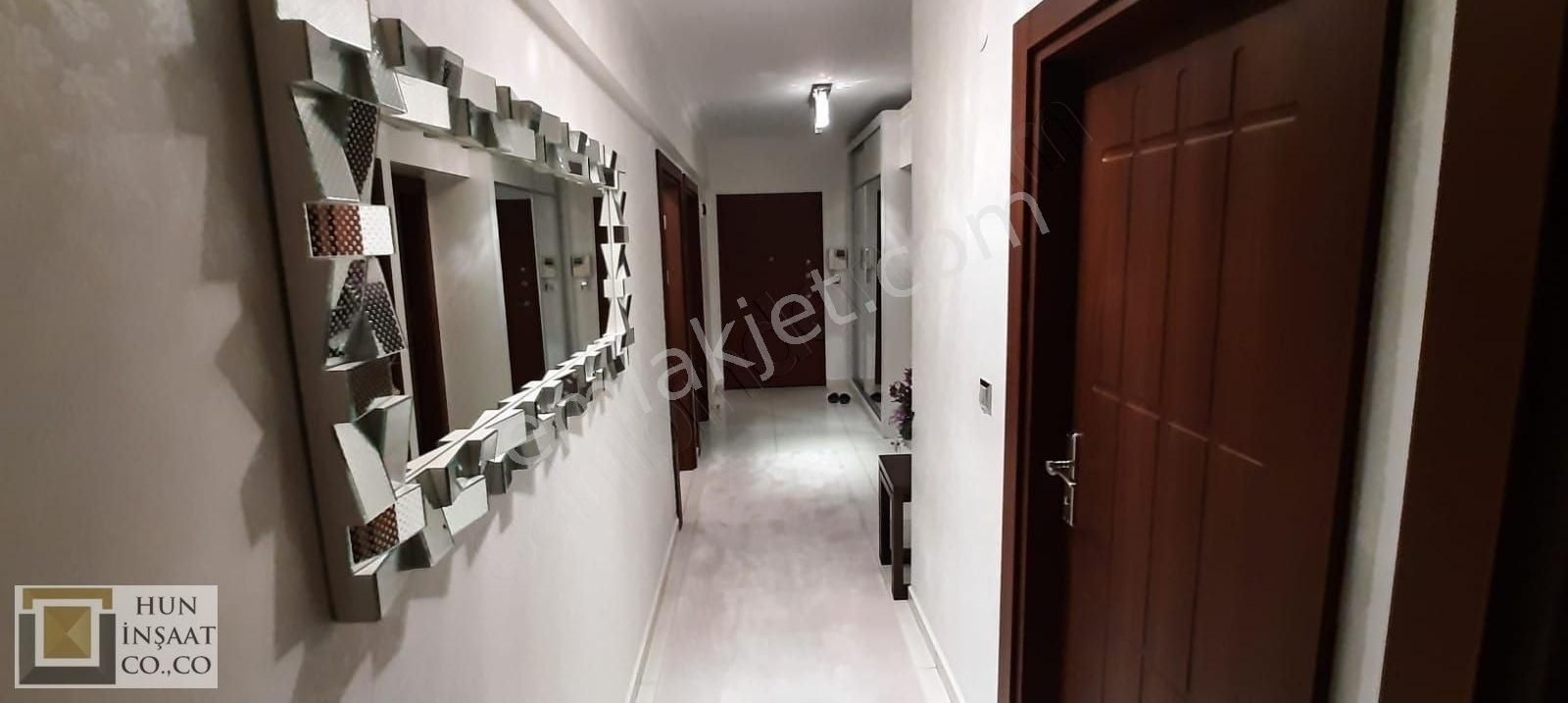 Satılık İç Mimari Özel Tasarım 3+1 160 M2 Lüks Daire!! - Görsel 6