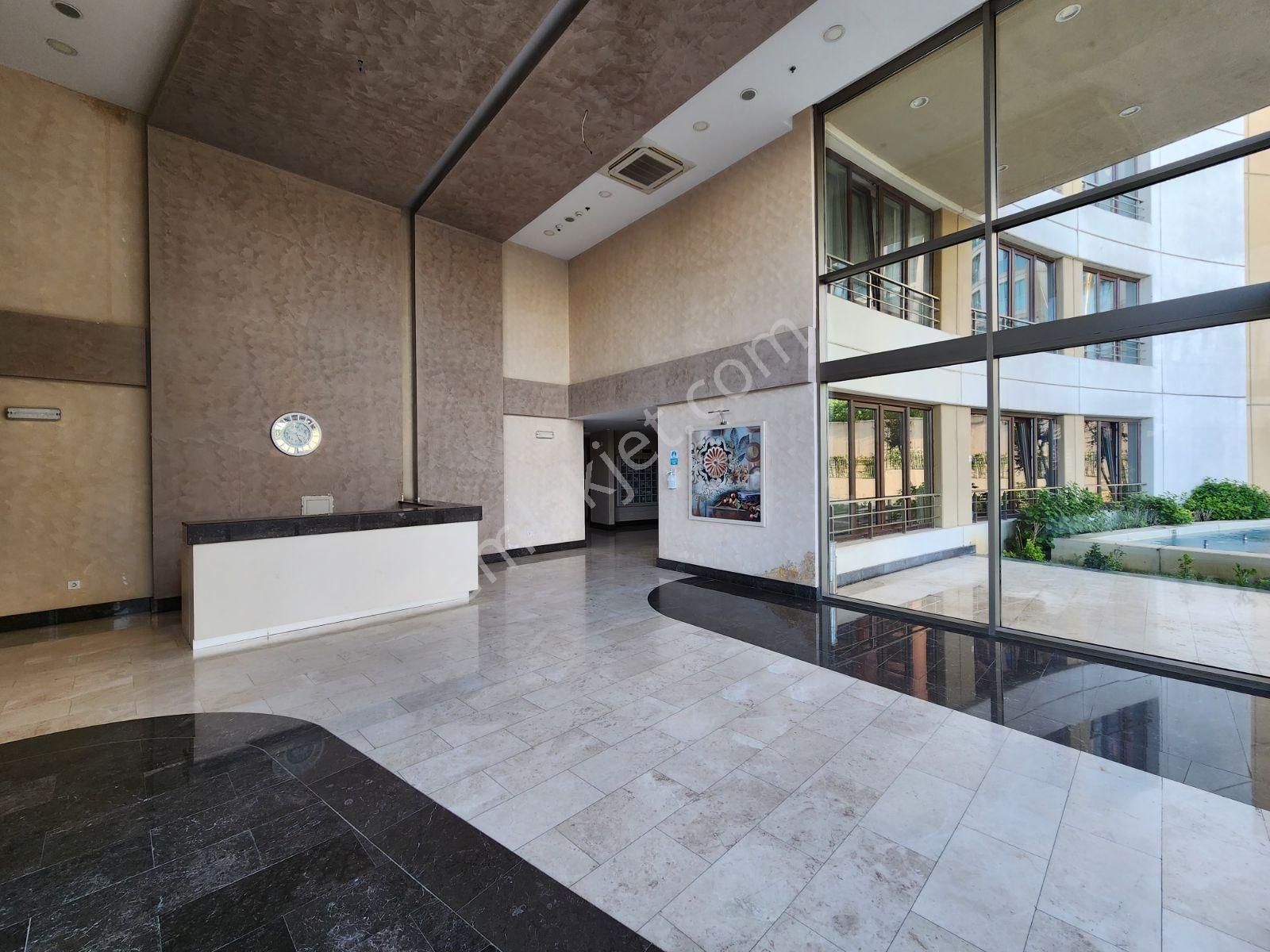 Evora Istanbul T Parsel De Kat Bahçeli Büyük Tip Satılık 1+1 - Görsel 20