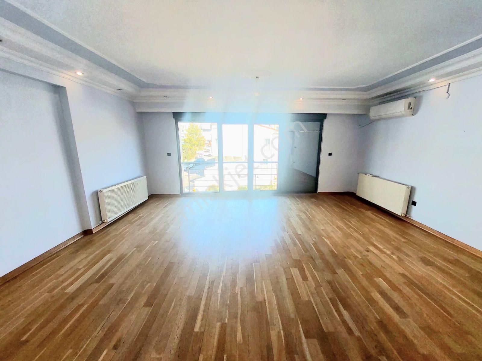 Selimiye Otoparklı Asansörlü 3+1 Daire