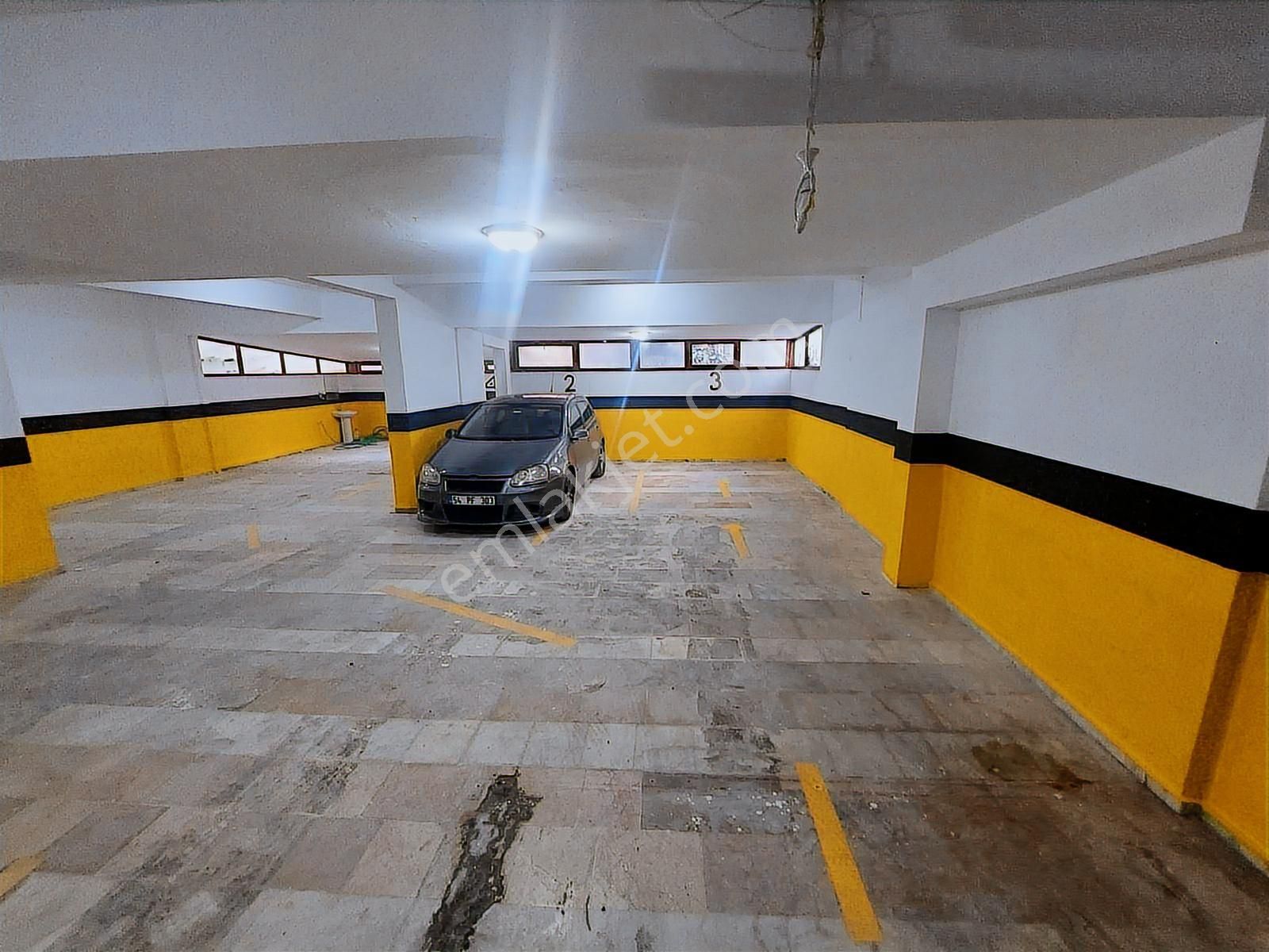 Selimiye Otoparklı Asansörlü 3+1 Daire - Görsel 35