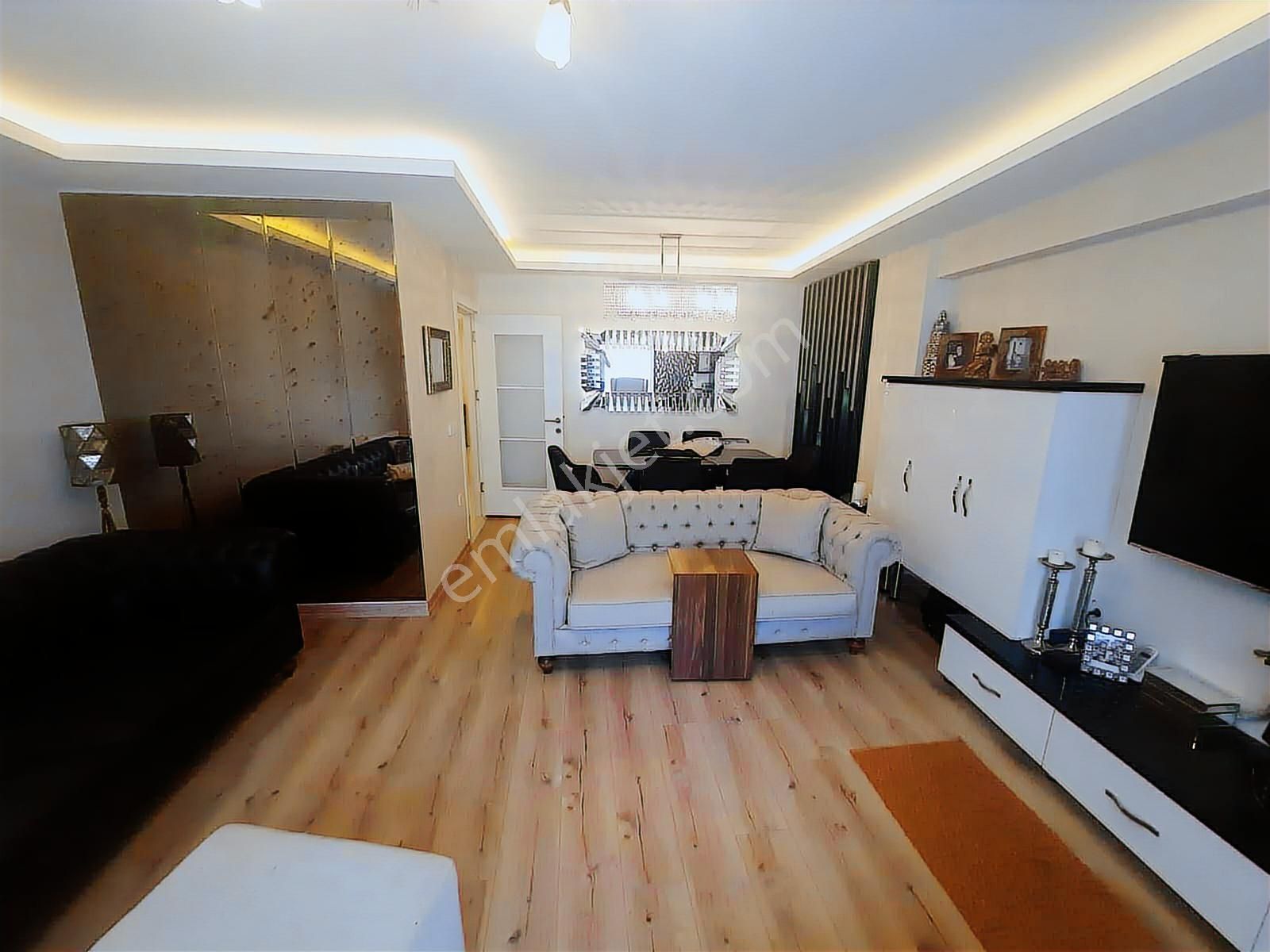 Salacak Çiçekci Satılık 3+1 Kombili Daire - Görsel 8