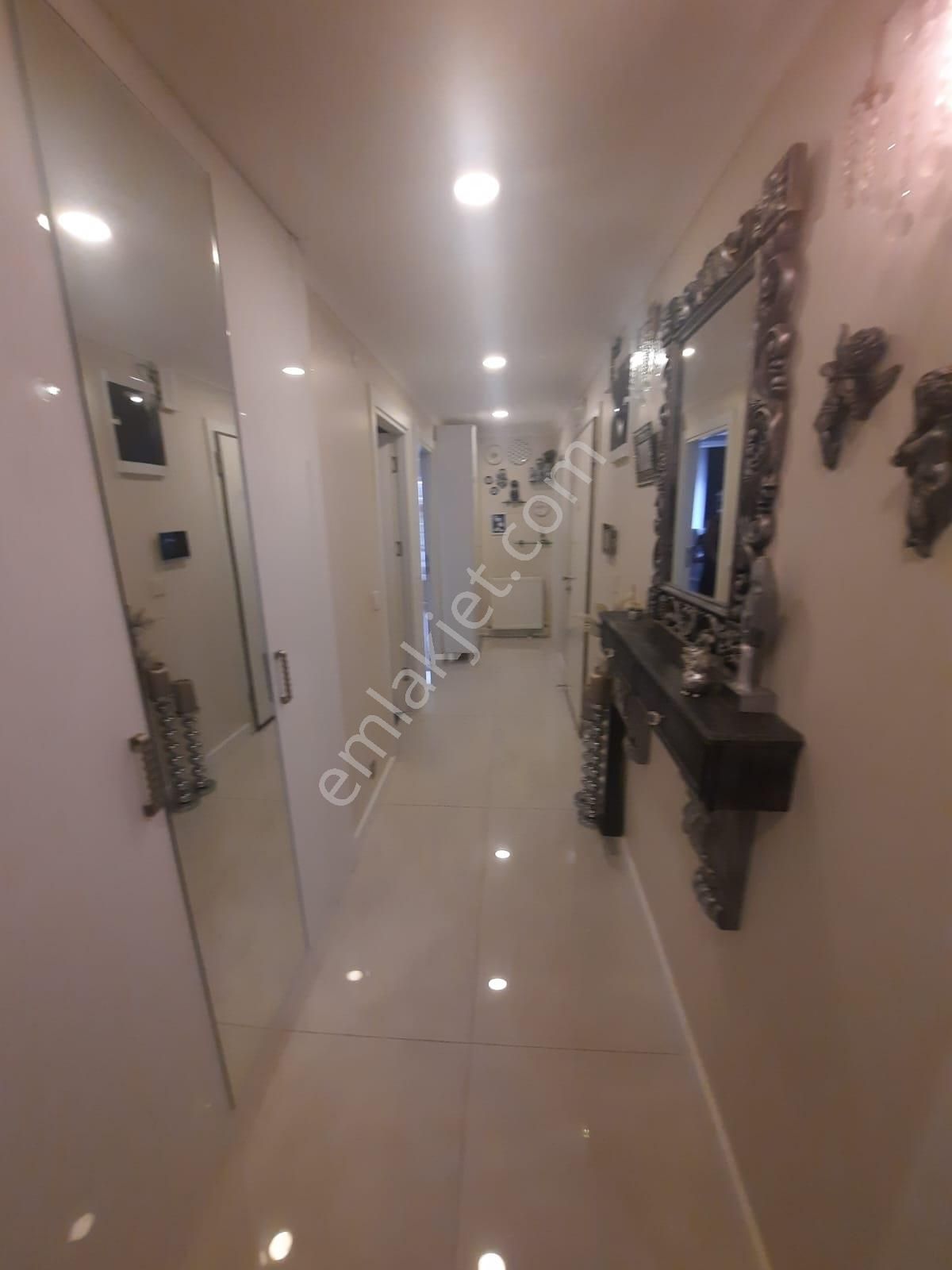 Salacak Çiçekci Satılık 3+1 Kombili Daire - Görsel 18