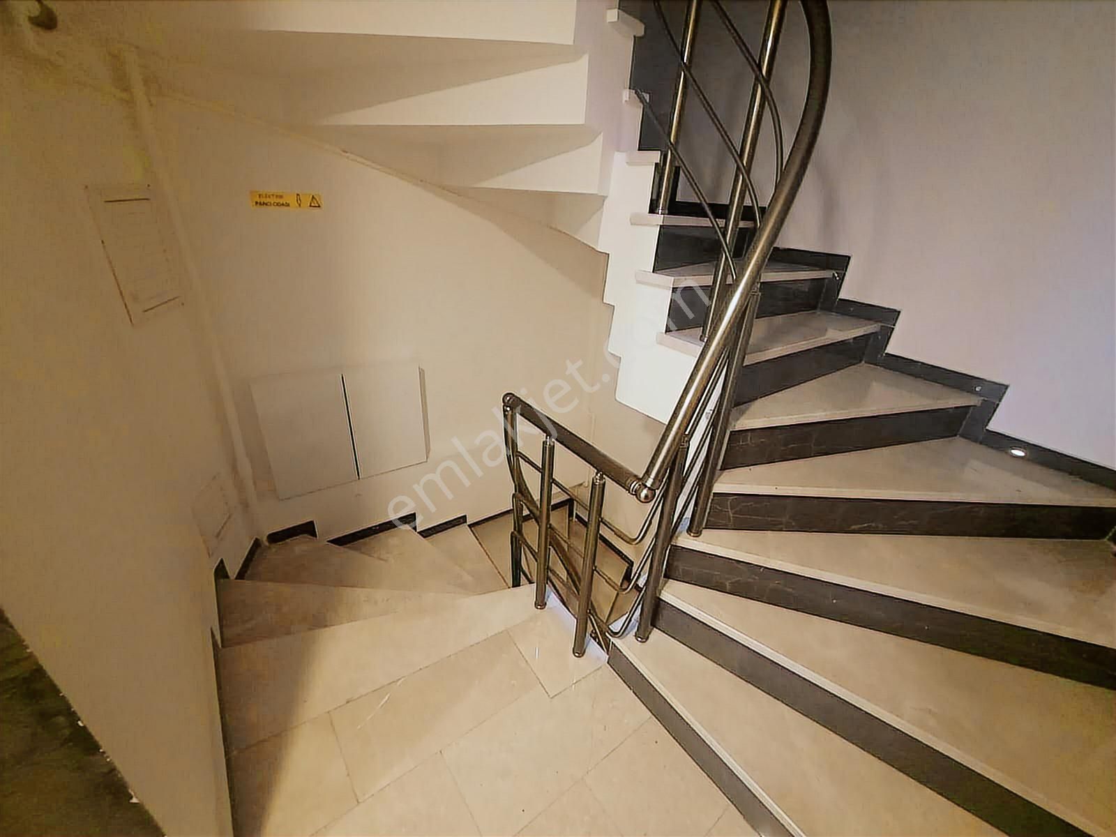 Salacak Çiçekci Satılık 3+1 Kombili Daire - Görsel 21