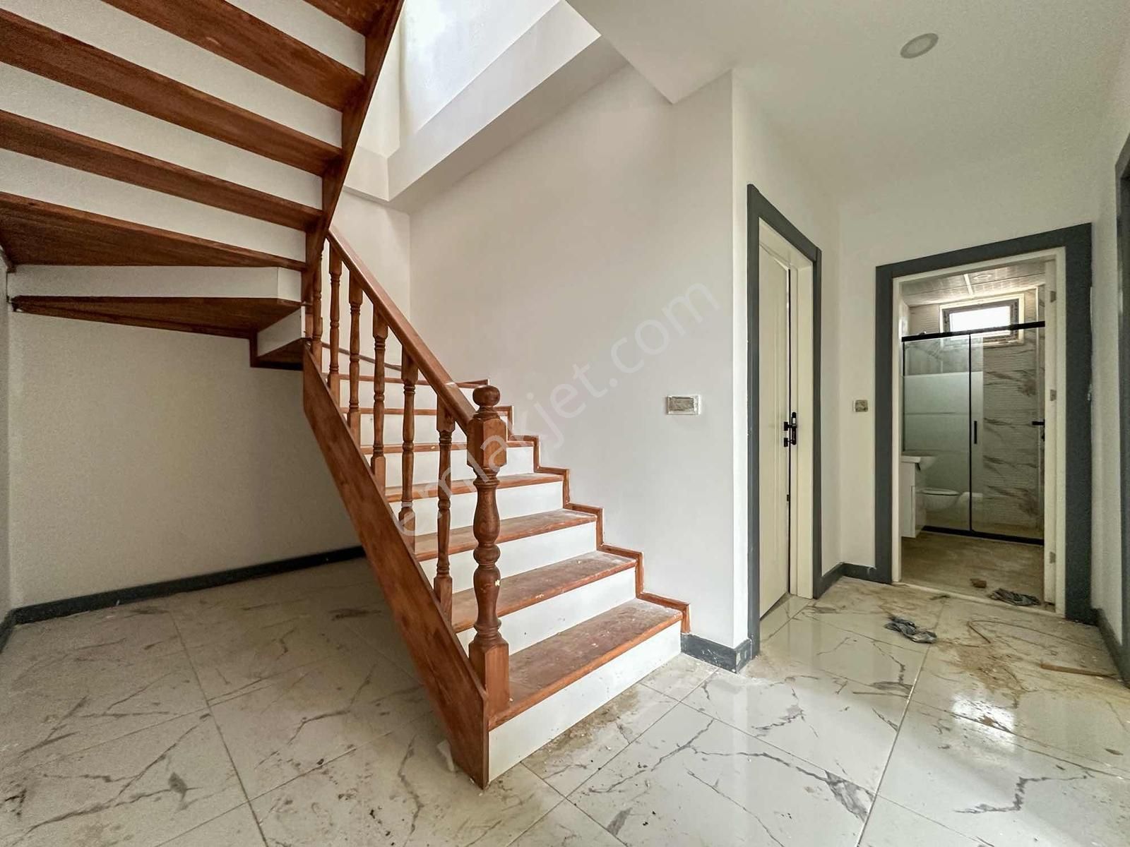 Ilıcada 4+1 Dubleks / Bahçeli / Havuzlu / Kapalı Mutfaklı** - Görsel 12