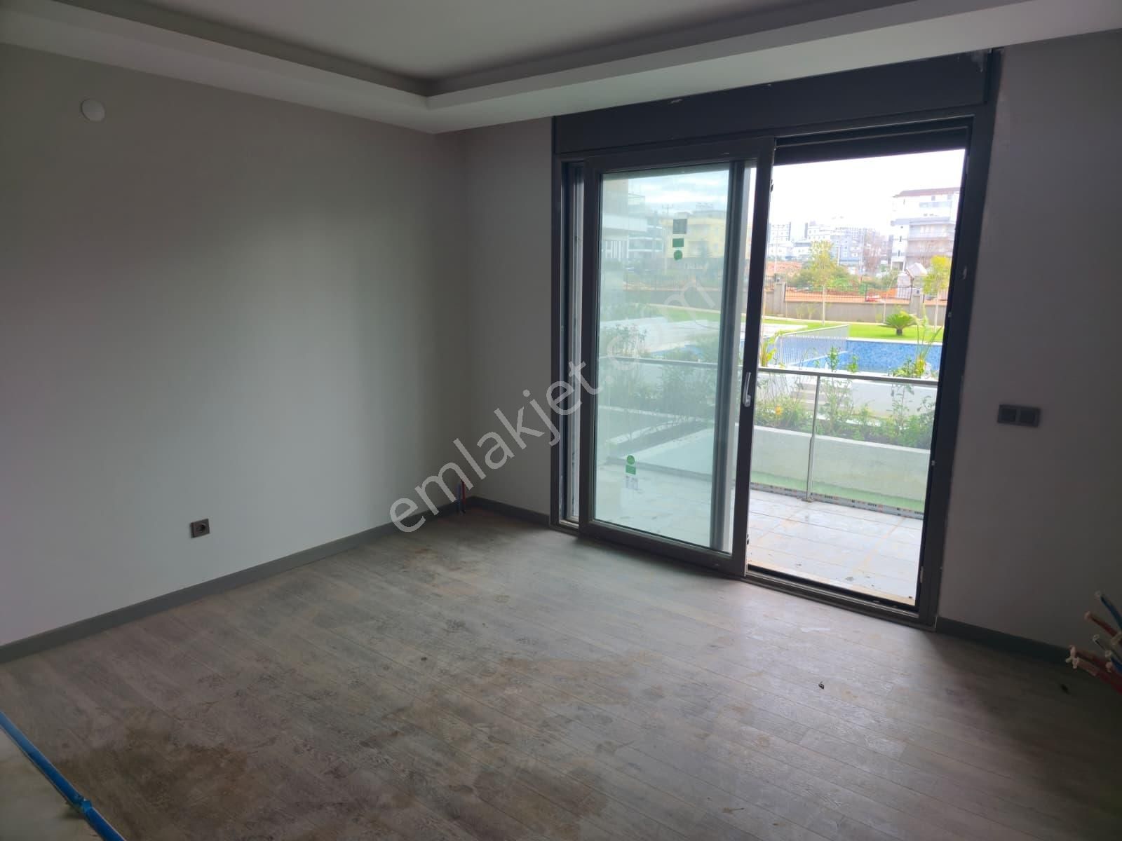 Altıntaş'ta 4 Bloklu Konsept Sitede Bahçe Kullanımlı İskanlı 2+1 - Görsel 8