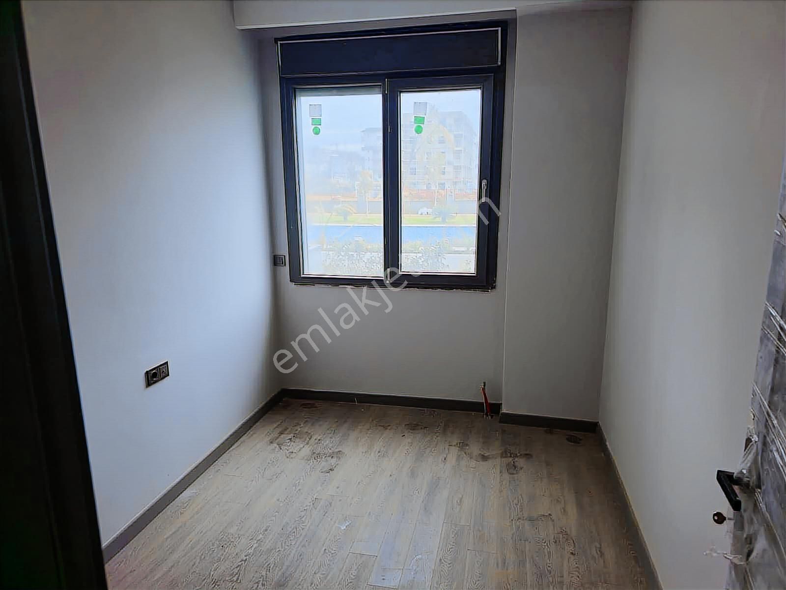 Altıntaş'ta 4 Bloklu Konsept Sitede Bahçe Kullanımlı İskanlı 2+1 - Görsel 13