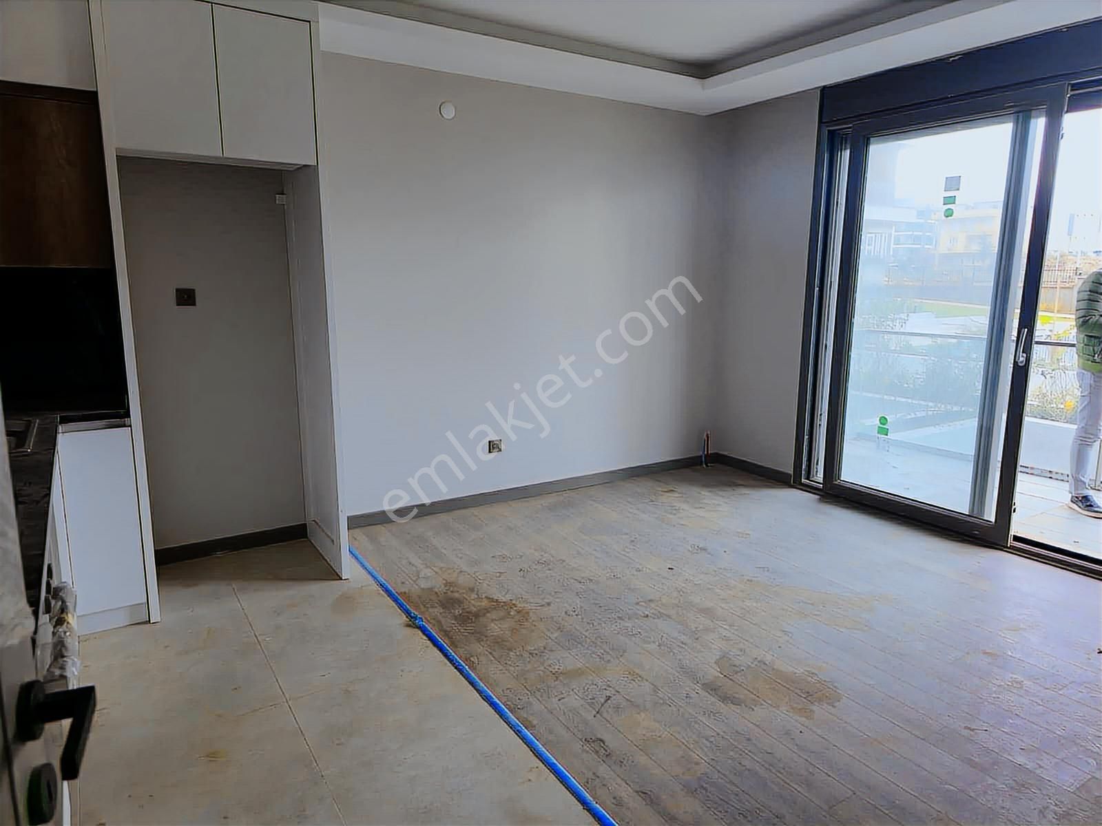 Altıntaş'ta 4 Bloklu Konsept Sitede Bahçe Kullanımlı İskanlı 2+1 - Görsel 9