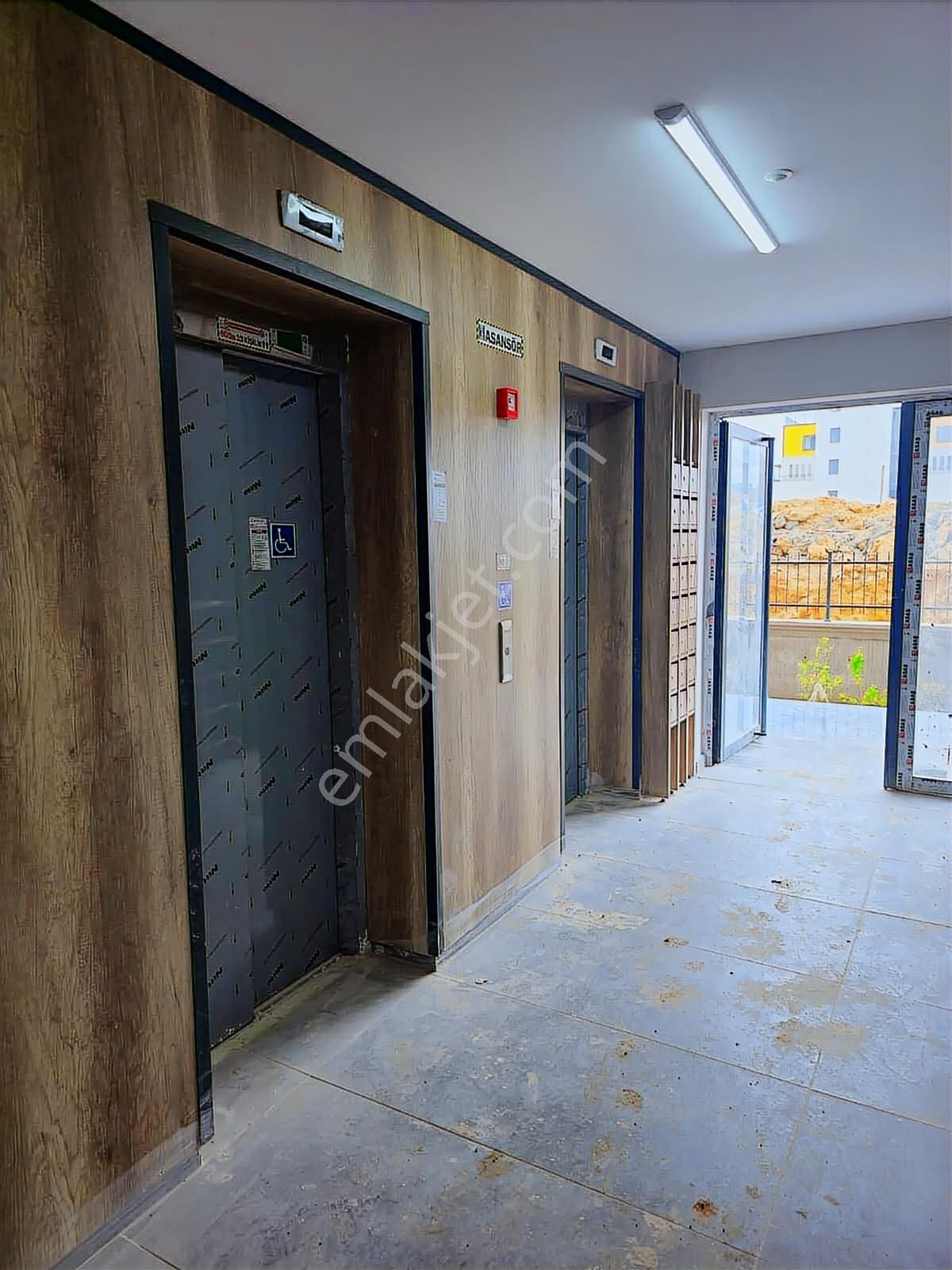 Altıntaş'ta 4 Bloklu Konsept Sitede Bahçe Kullanımlı İskanlı 2+1 - Görsel 25