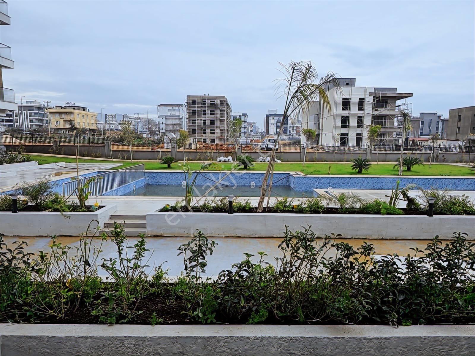 Altıntaş'ta 4 Bloklu Konsept Sitede Bahçe Kullanımlı İskanlı 2+1 - Görsel 29