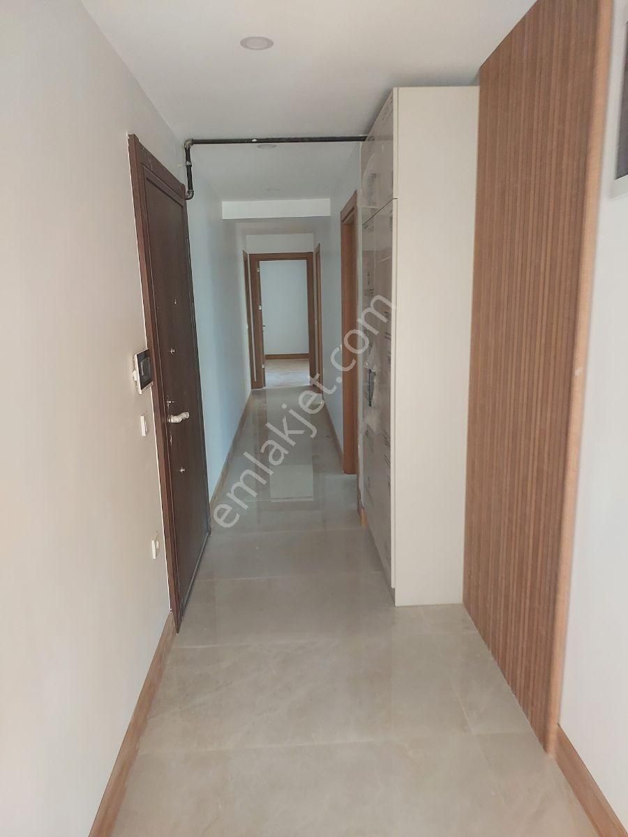 Salacak Sıfır Binada Asansörlü Satılık 3+1 Köşe Daire - Görsel 17