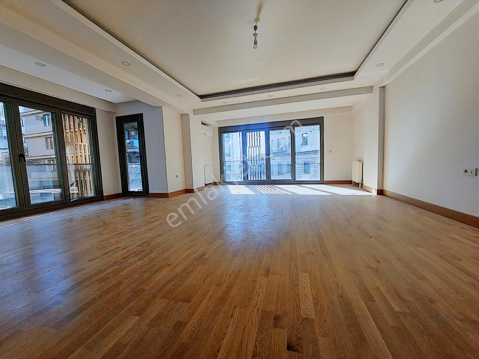 Salacak Sıfır Binada Asansörlü Satılık 3+1 Köşe Daire - Görsel 2