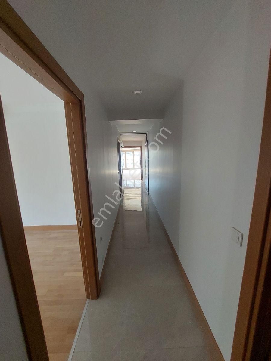 Salacak Sıfır Binada Asansörlü Satılık 3+1 Köşe Daire - Görsel 16